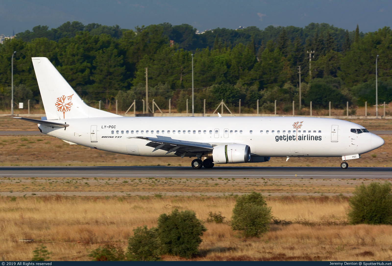 Photo of LY-PGC - Boeing 737-4S3 operated by GetJet Airlines