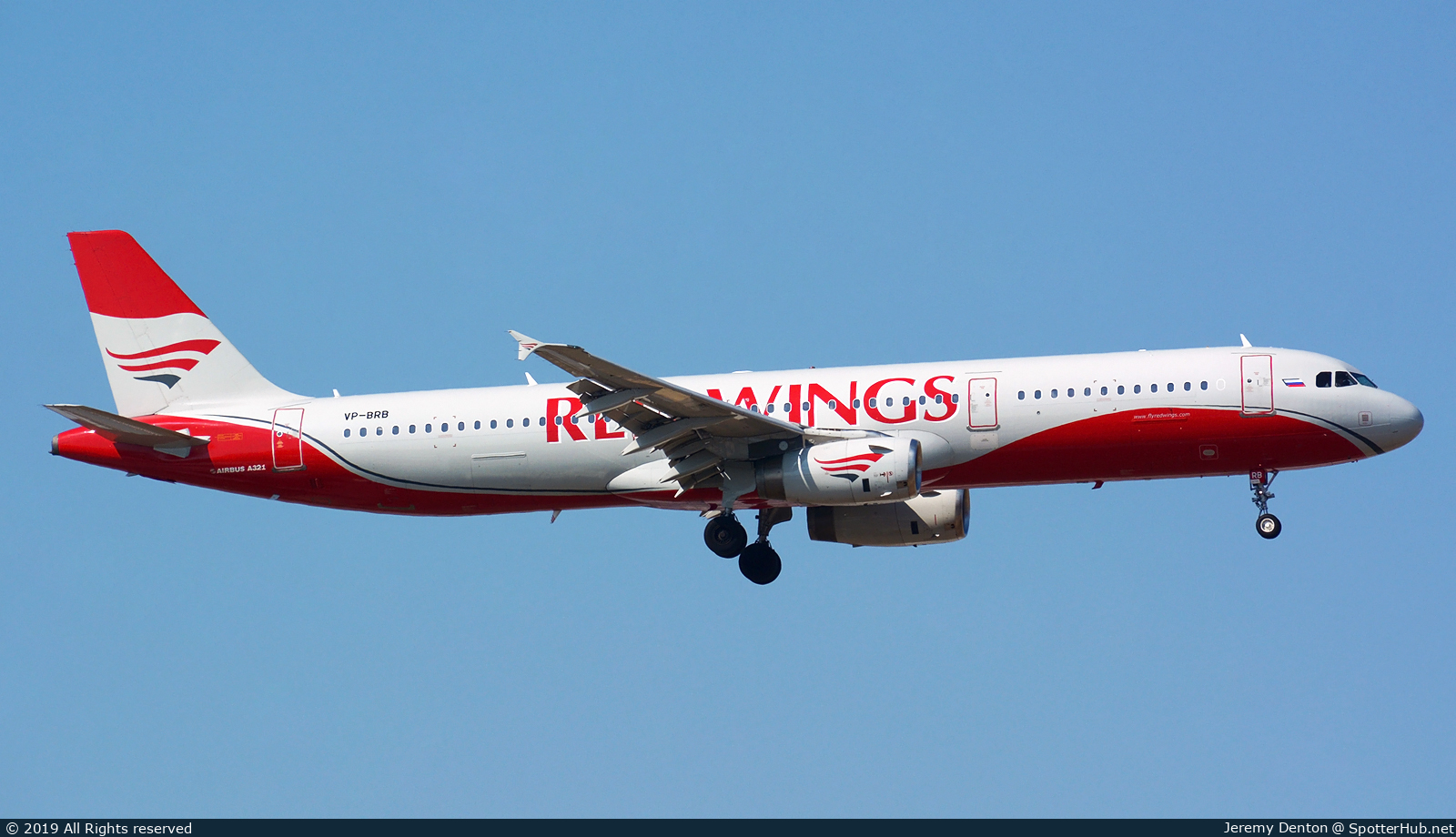 Photo of VP-BRB - Airbus A321-231 operated by Red Wings