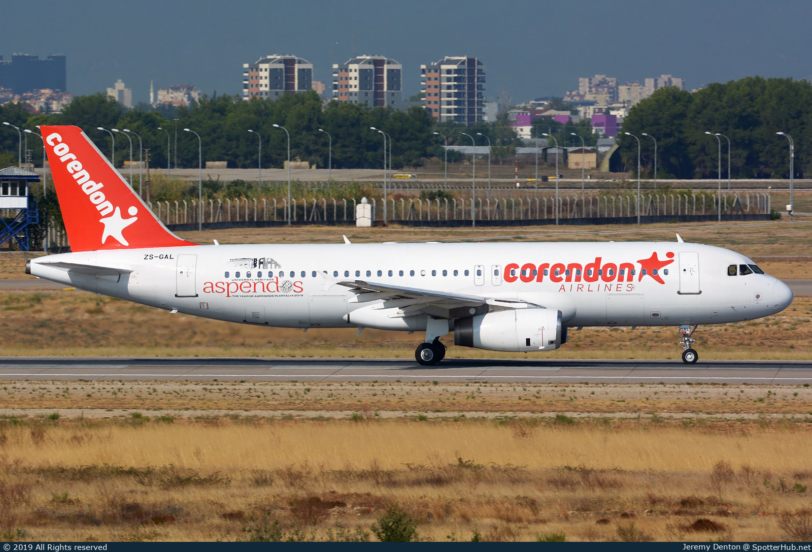 Photo of ZS-GAL - Airbus A320-231 operated by Corendon Airlines (opb Global Aviation)