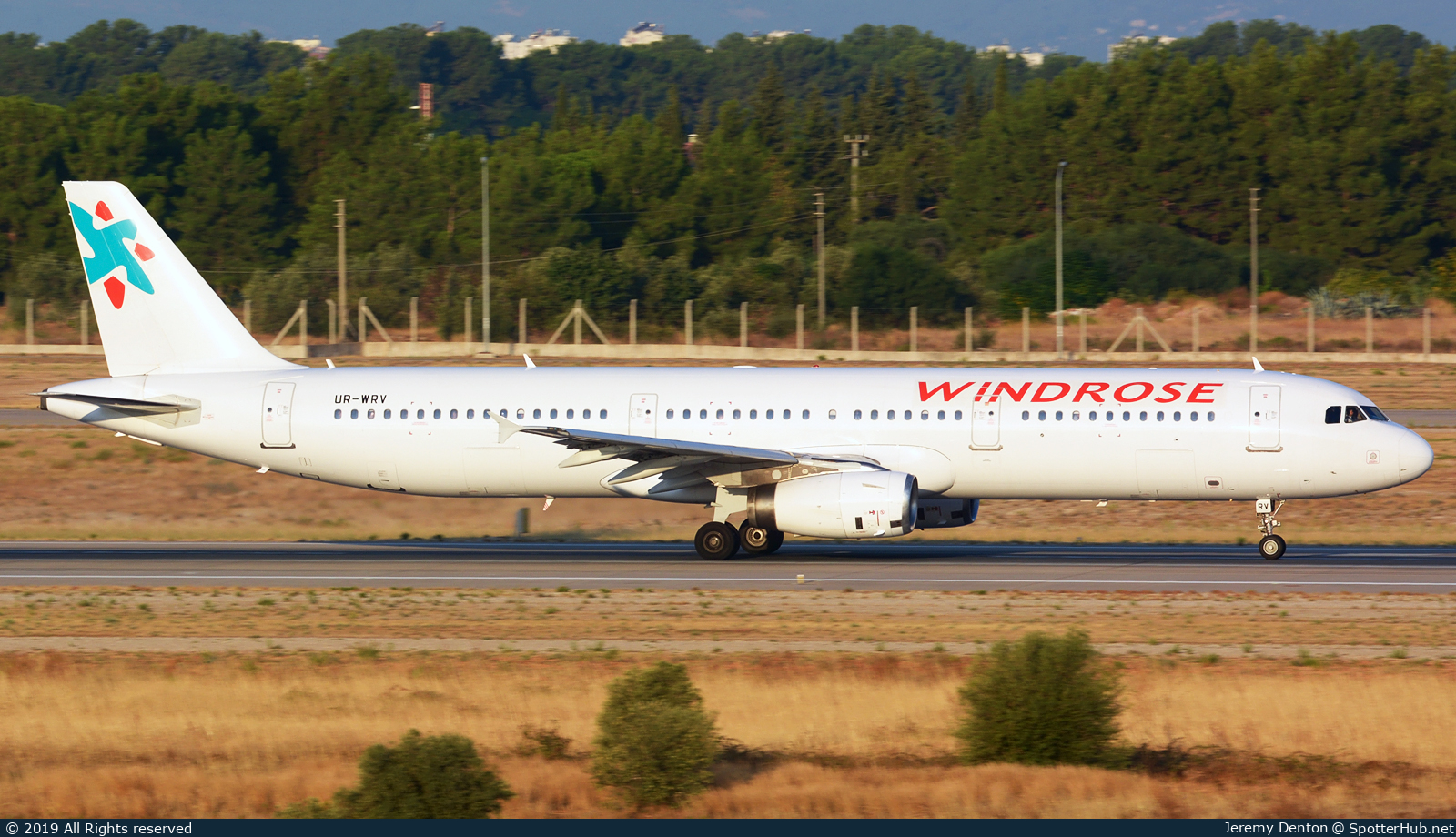 Photo of UR-WRV - Airbus A321-231 operated by Windrose Airlines