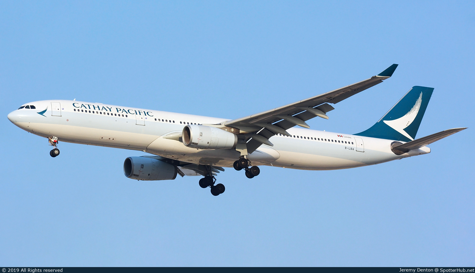 Photo of B-LBA - Airbus A330-343 operated by Cathay Pacific Airways