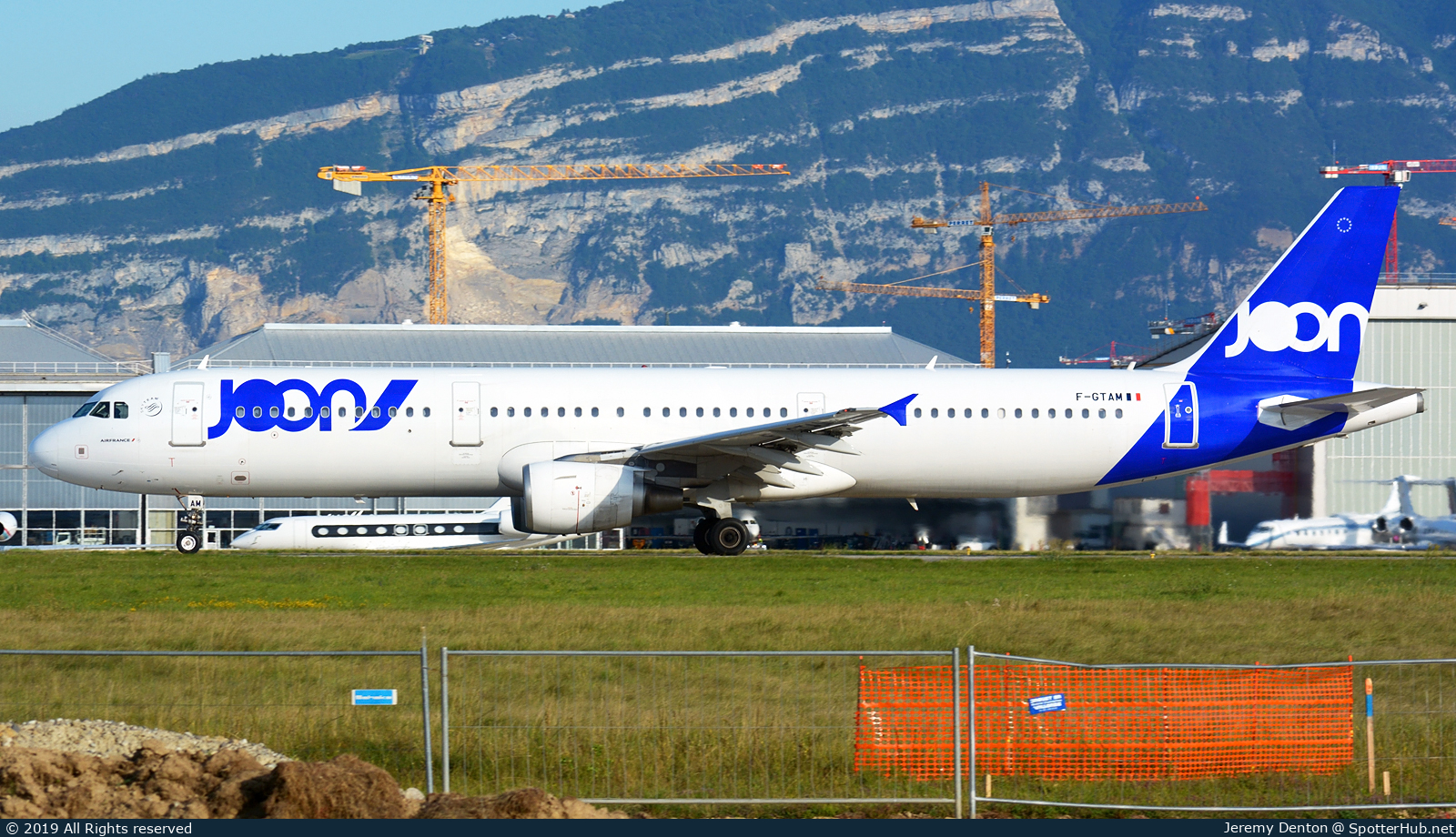 Photo of F-GTAM - Airbus A321-212 operated by Joon
