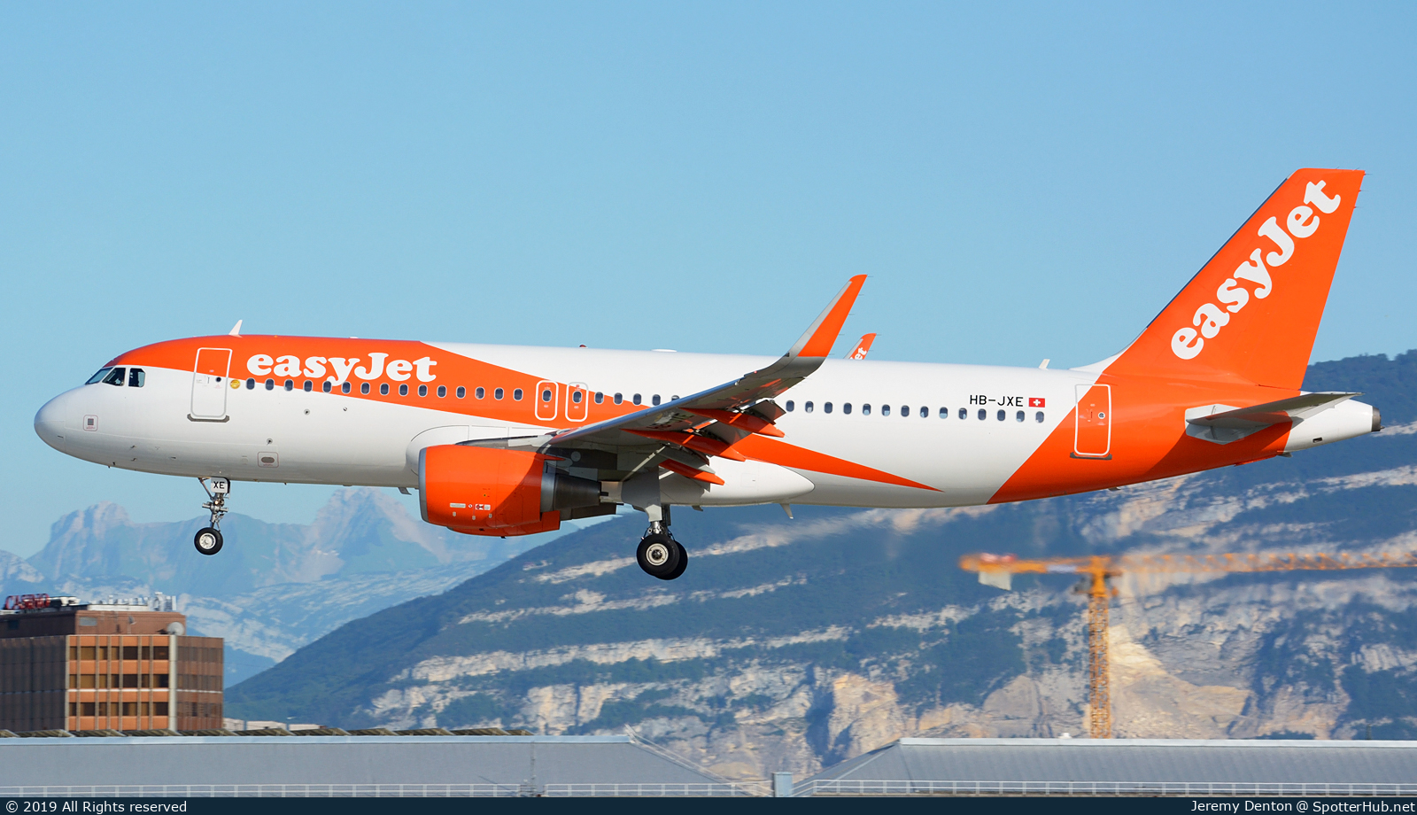 Photo of HB-JXE - Airbus A320-214 operated by easyJet Switzerland
