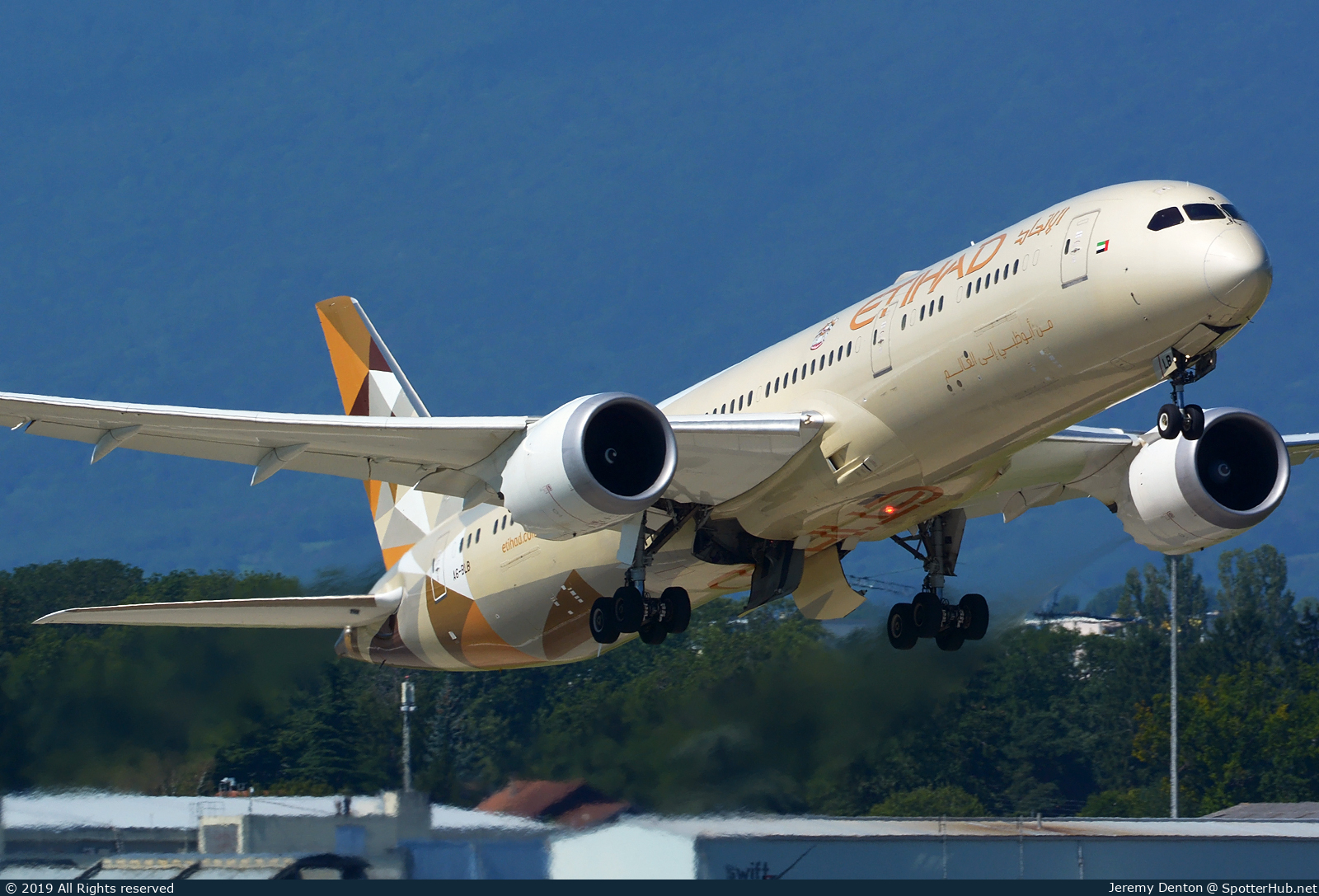 Photo of A6-BLB - Boeing 787-9 Dreamliner operated by Etihad Airways