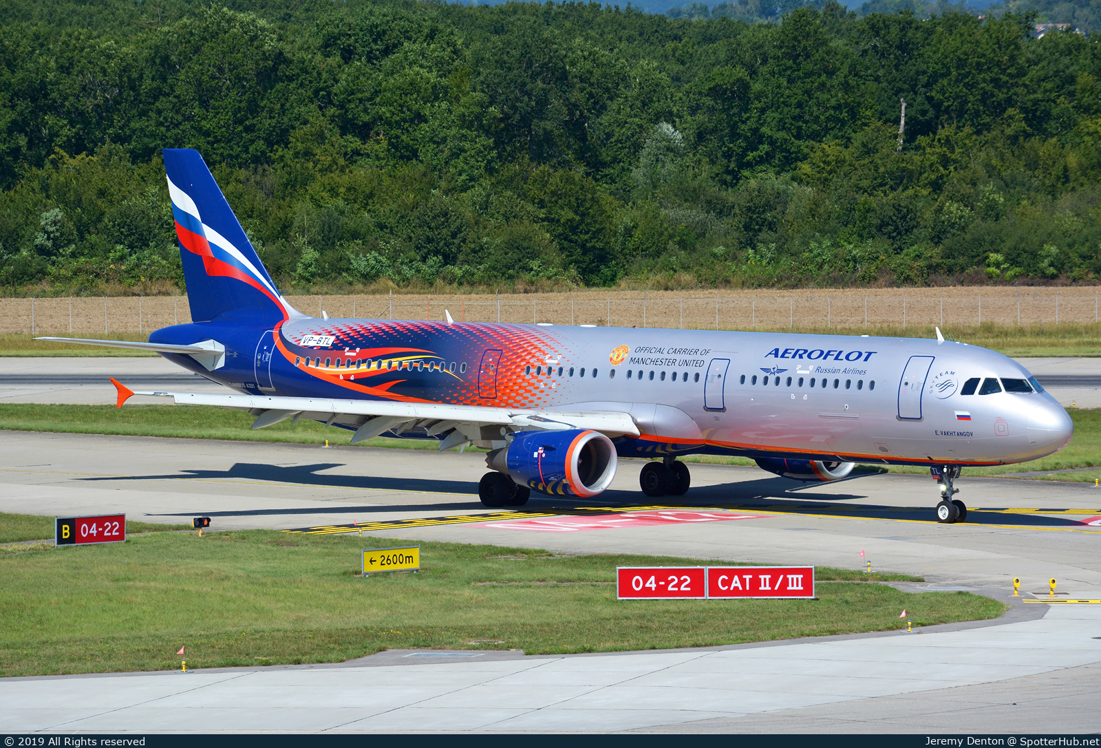 Photo of VP-BTL - Airbus A321-211 operated by Aeroflot