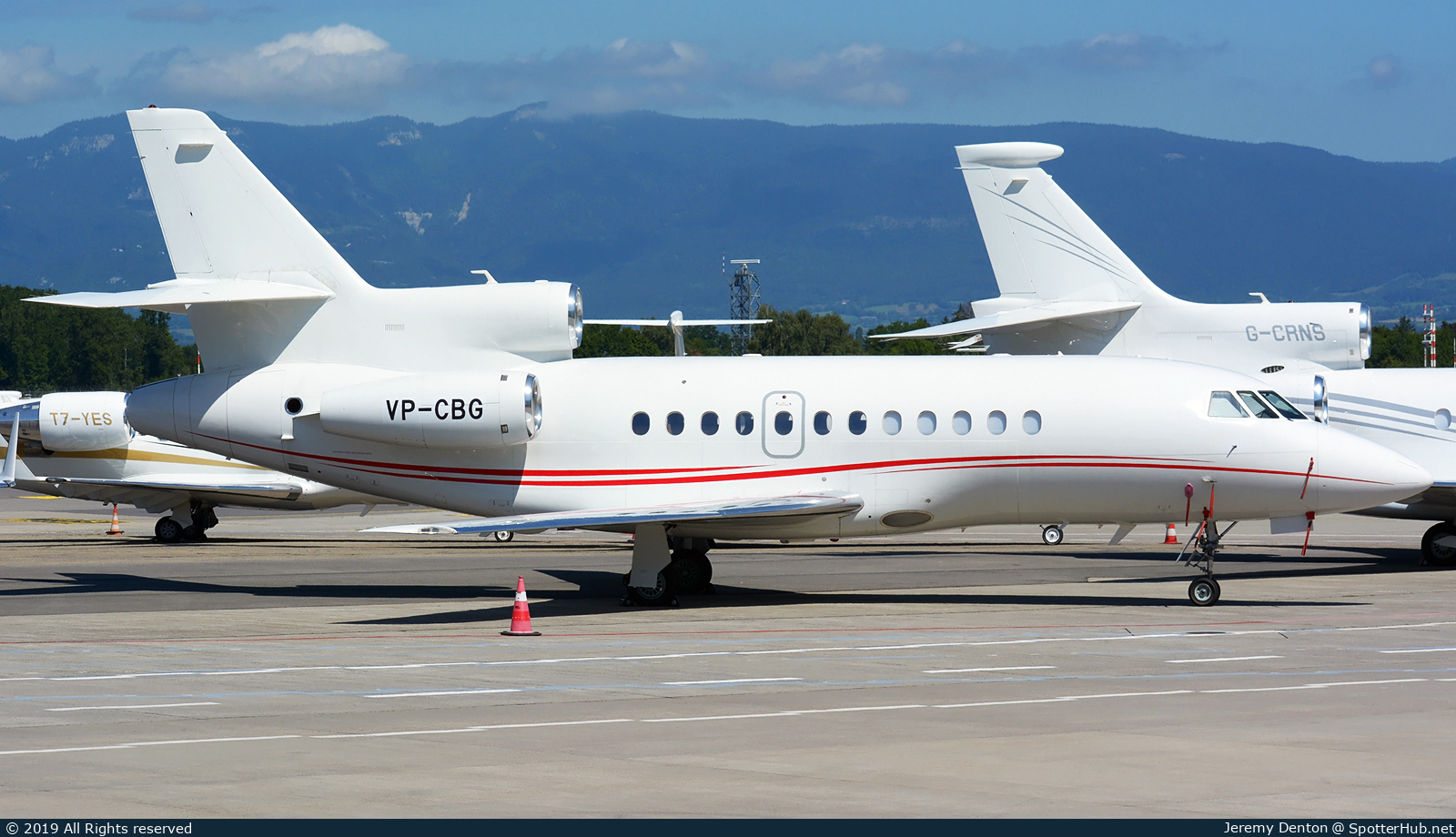 Photo of VP-CBG - Dassault Falcon 900DX operated by Empire Aviation