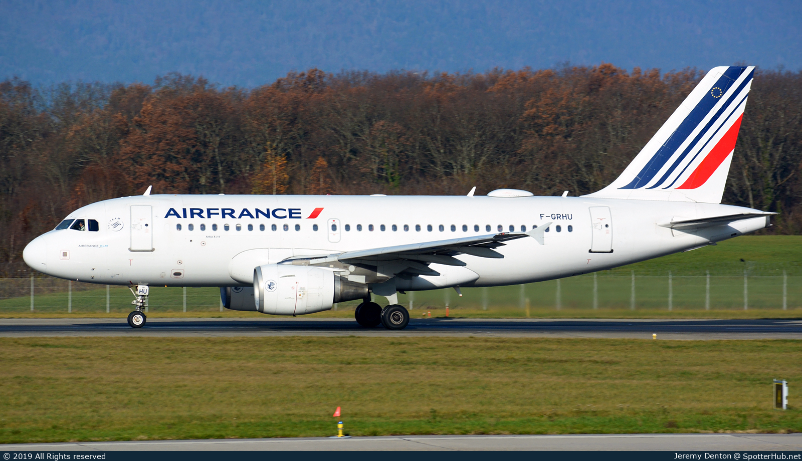 Photo of F-GRHU - Airbus A319-111 operated by Air France