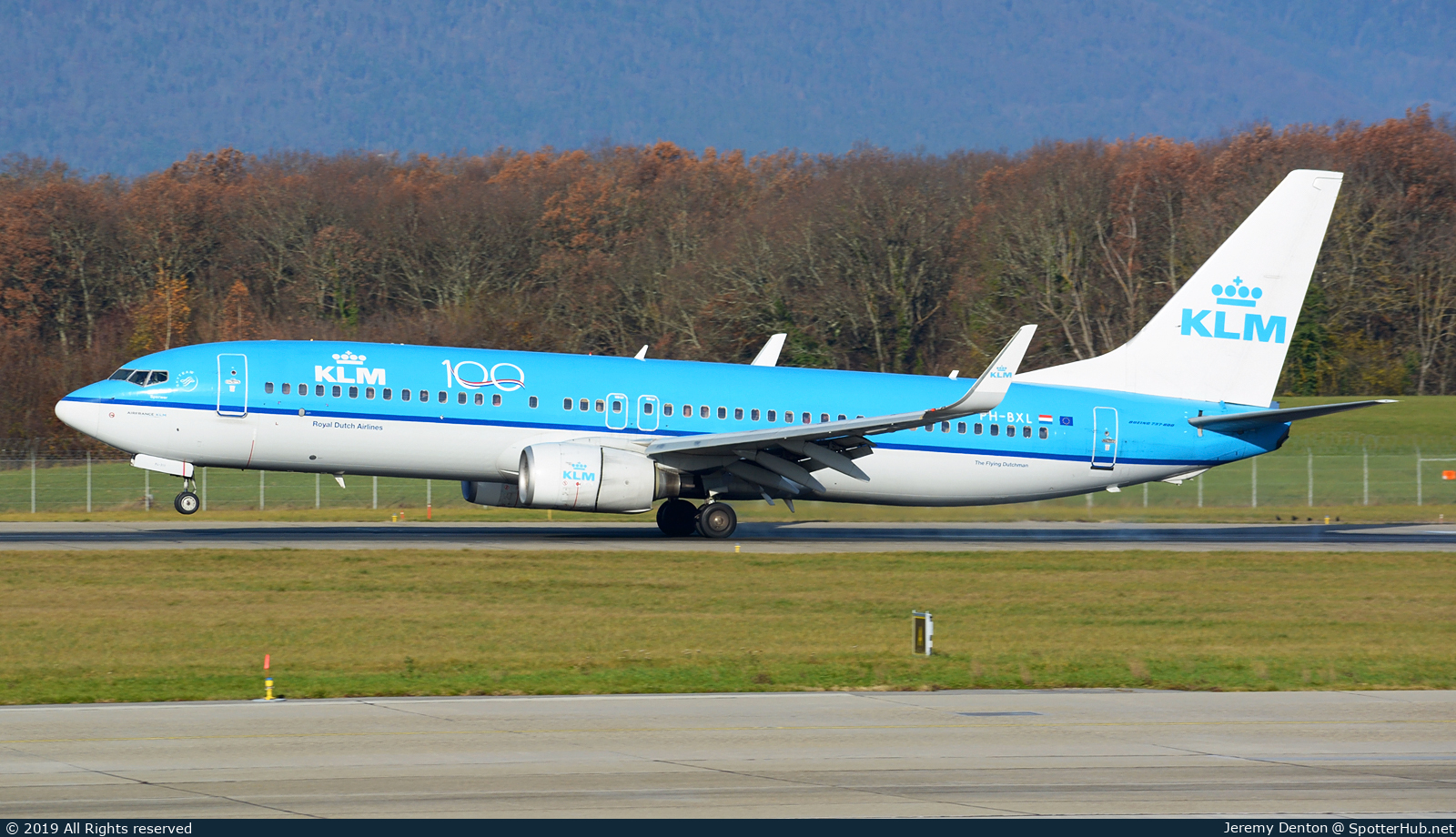 Photo of PH-BXL - Boeing 737-8K2 operated by KLM Royal Dutch Airlines