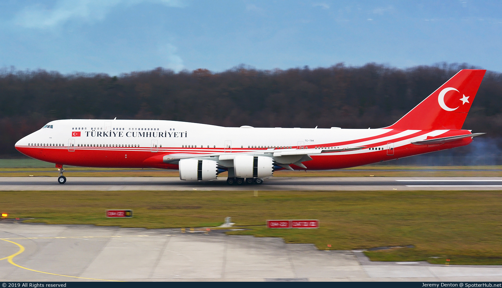 Photo of TC-TRK - Boeing 747-8ZV(BBJ) operated by Government of Türkiye