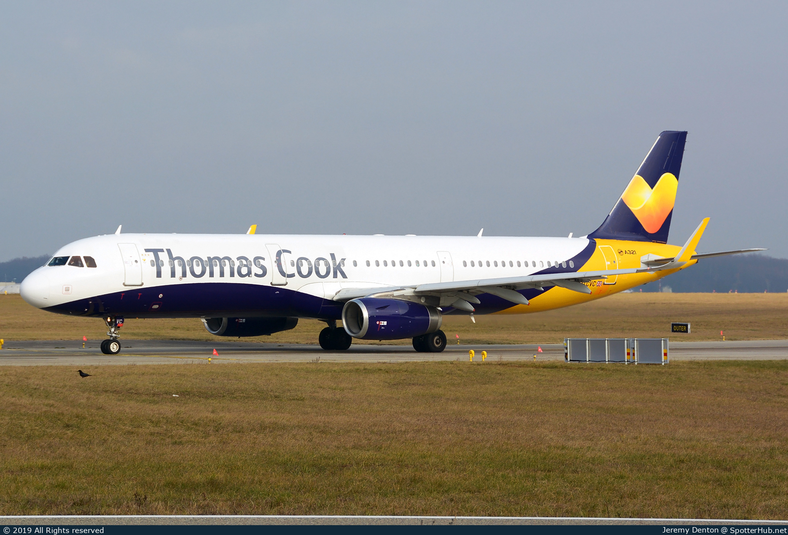 Photo of G-TCVC - Airbus A321-231 operated by Thomas Cook Airlines
