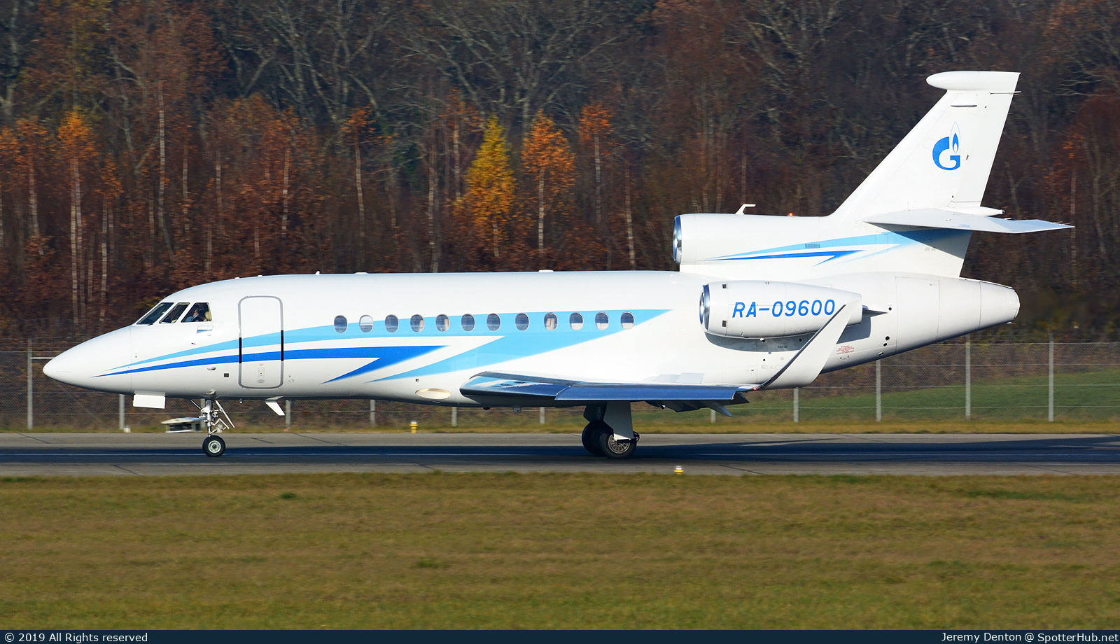 Photo of RA-09600 - Dassault Falcon 900LX operated by Gazpromavia