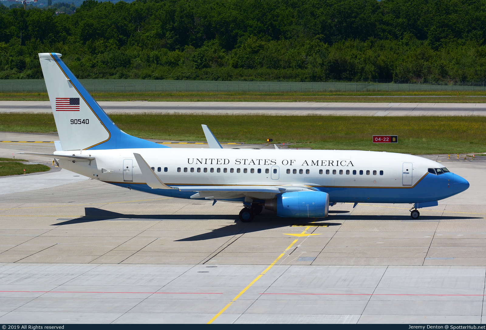 Photo of 09-0540 - Boeing C-40C operated by US Air Force