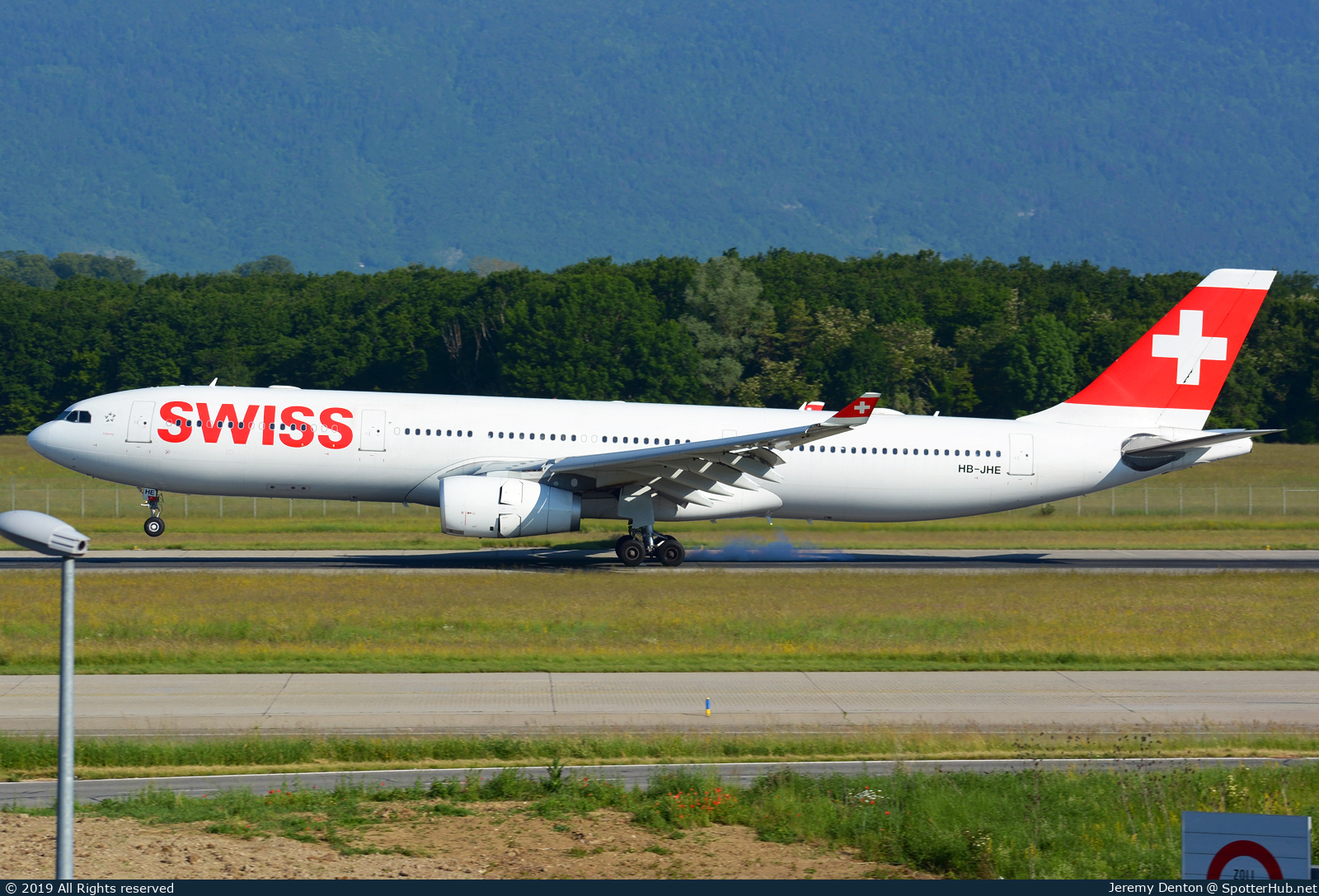 Photo of HB-JHE - Airbus A330-343 operated by Swiss International Air Lines