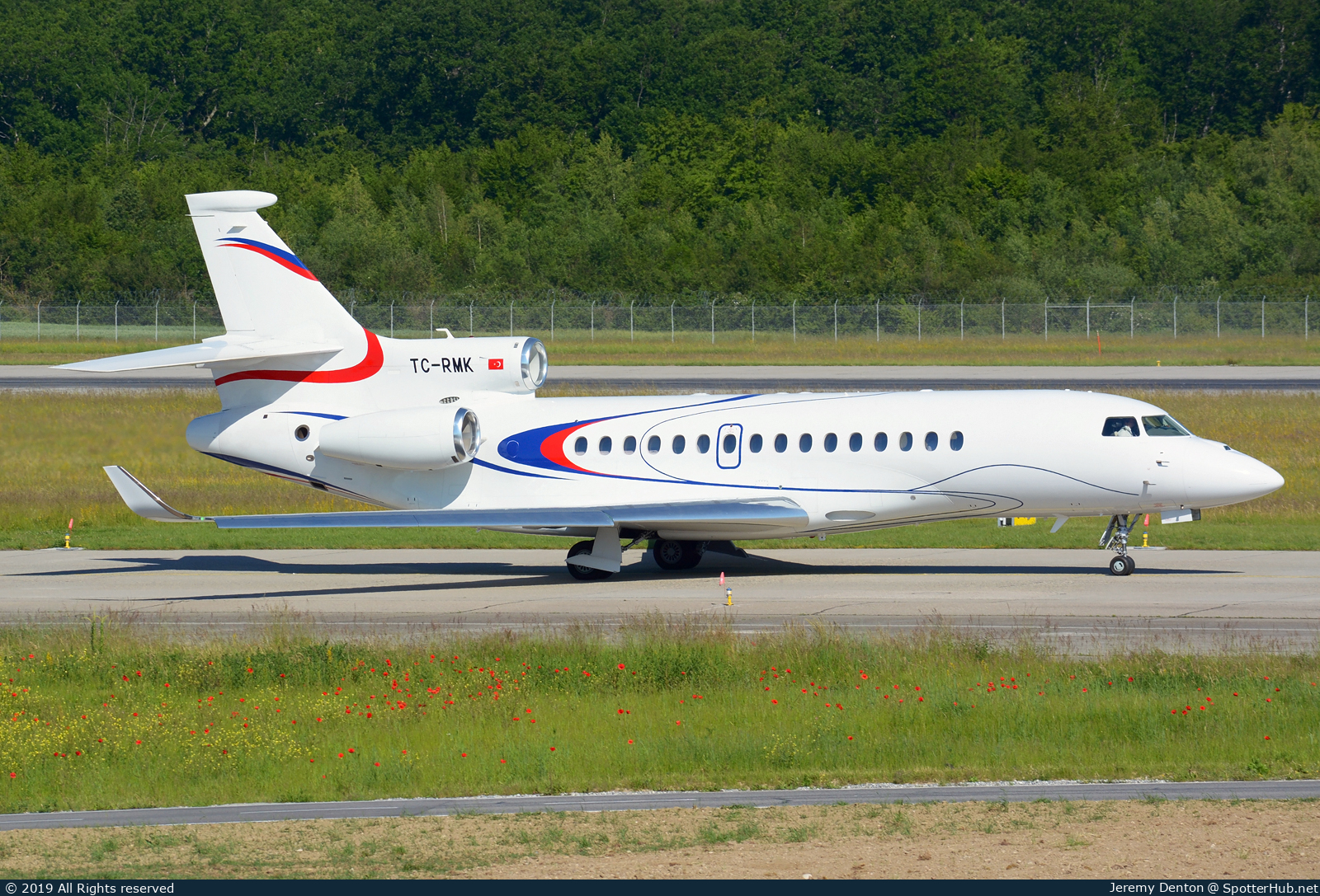 Photo of TC-RMK - Dassault Falcon 8X operated by Setair