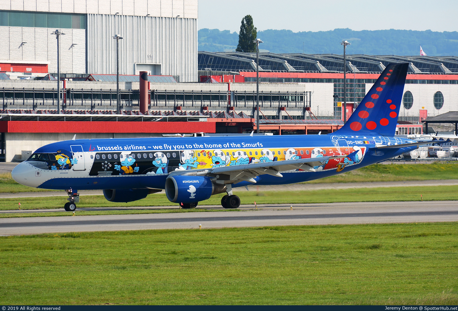 Photo of OO-SND - Airbus A320-214 operated by Brussels Airlines