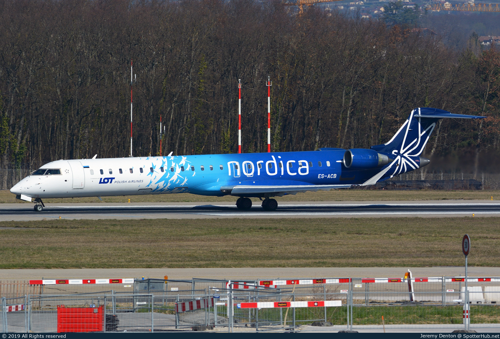 Photo of ES-ACB - Bombardier CRJ-900ER operated by Nordica (opb Regional Jet)