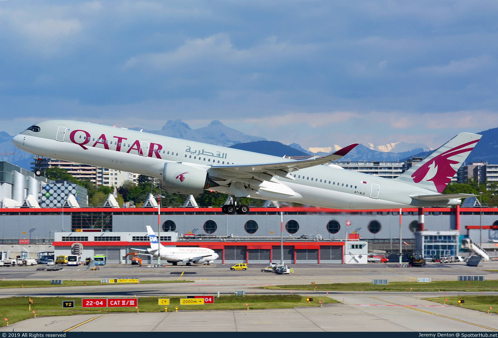Photo of A7-ALX - Airbus A350-941 operated by Qatar Airways