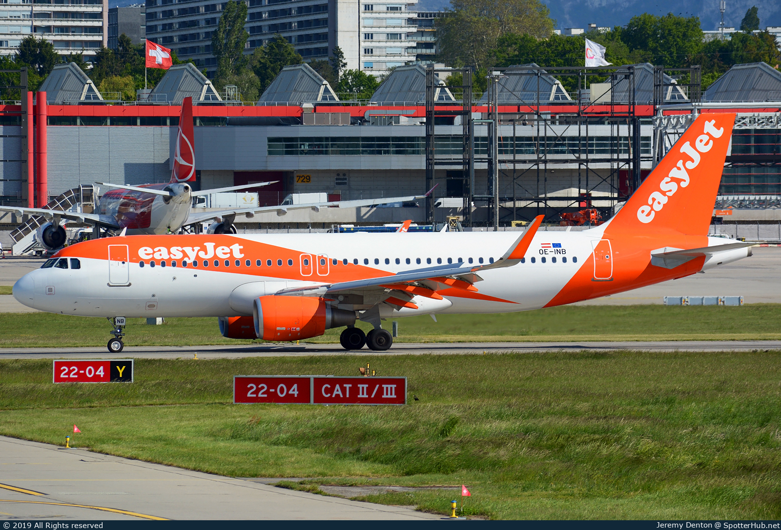 Photo of OE-INB - Airbus A320-214 operated by easyJet Europe