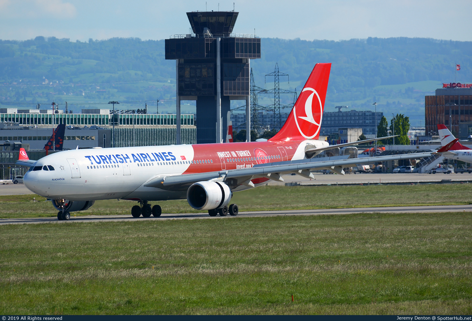 Photo of TC-JIZ - Airbus A330-223 operated by Turkish Airlines