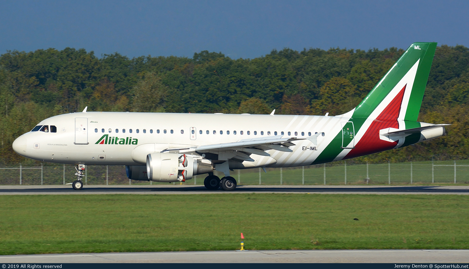 Photo of EI-IML - Airbus A319-112 operated by Alitalia