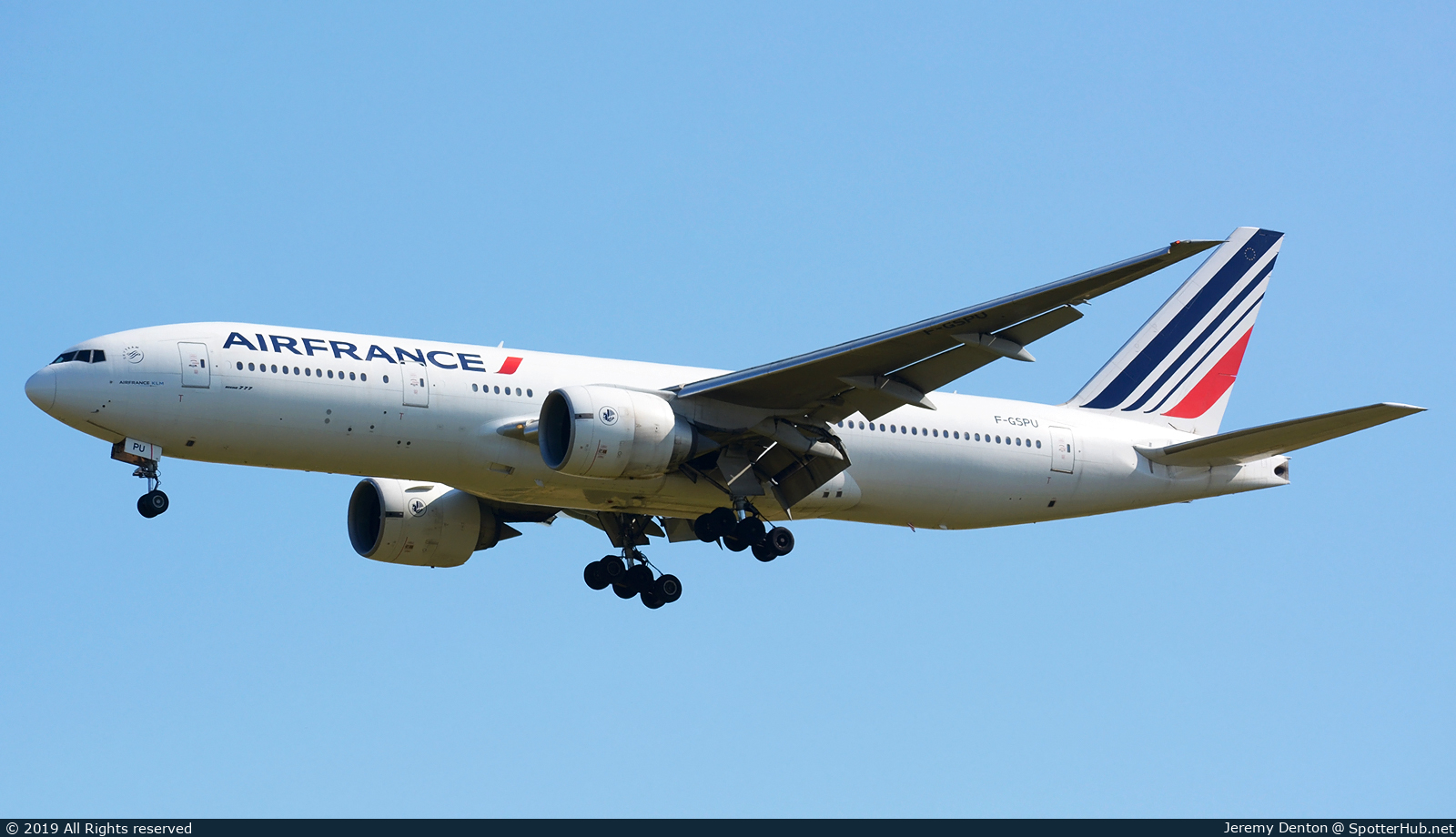 Photo of F-GSPU - Boeing 777-228(ER) operated by Air France