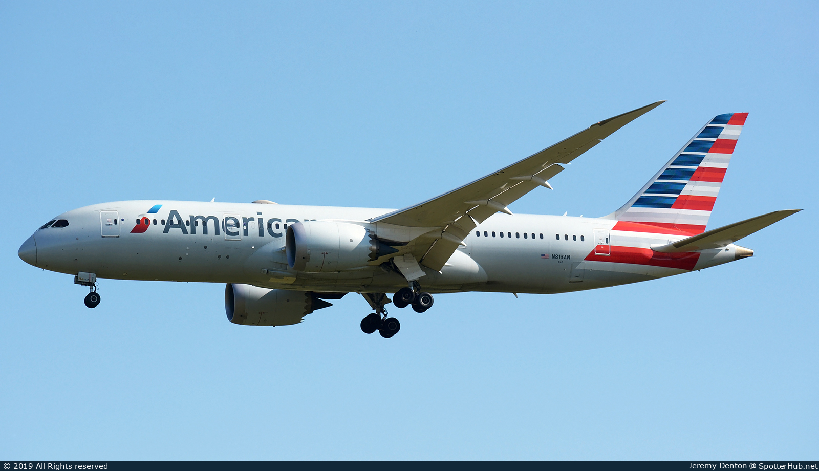 Photo of N813AN - Boeing 787-8 Dreamliner operated by American Airlines