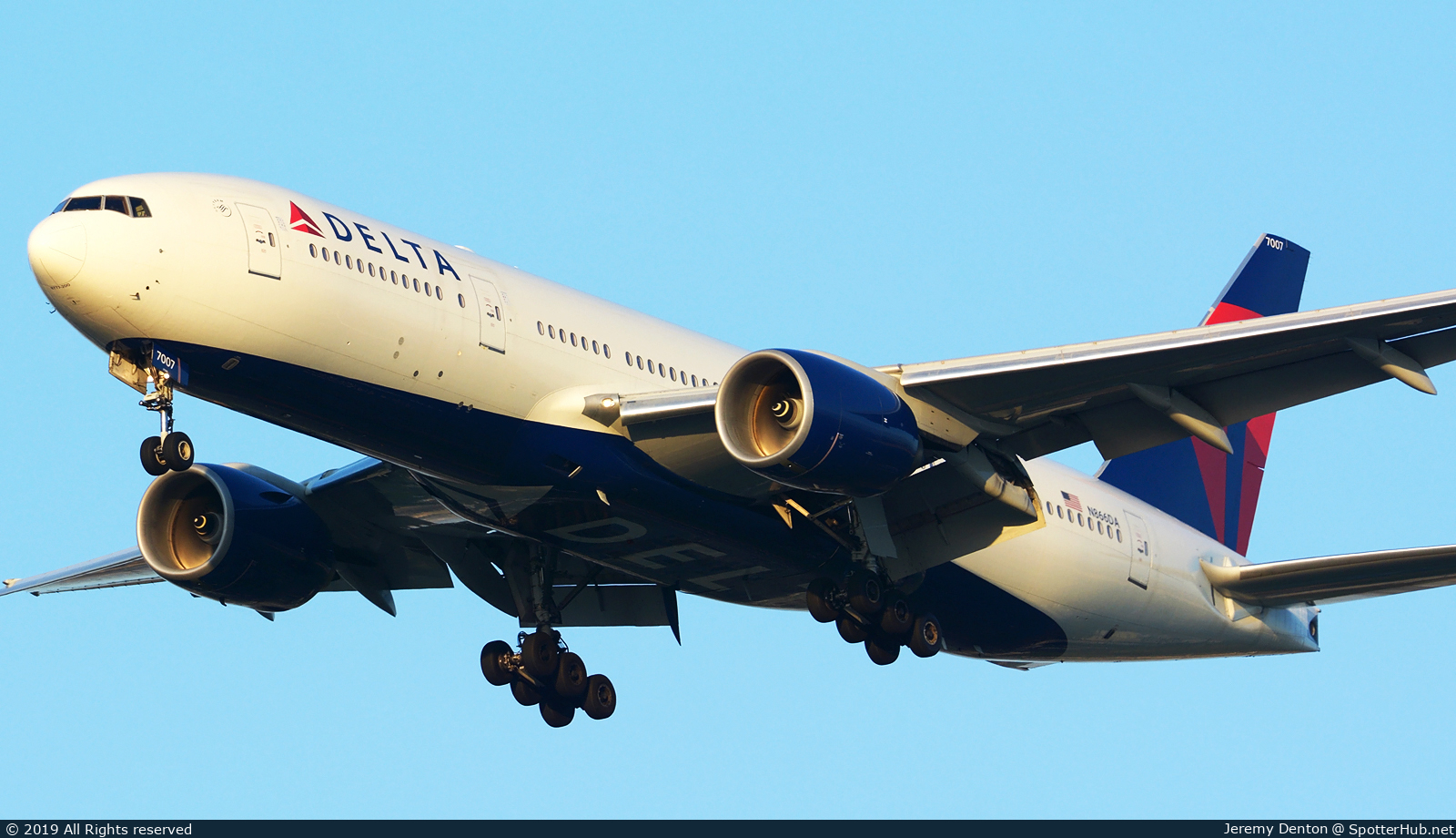 Photo of N866DA - Boeing 777-232(ER) operated by Delta Air Lines