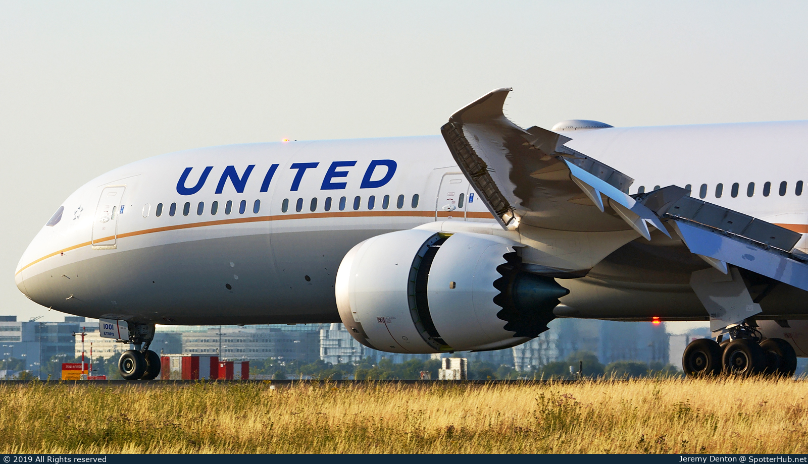 Photo of N14001 - Boeing 787-10 Dreamliner operated by United Airlines