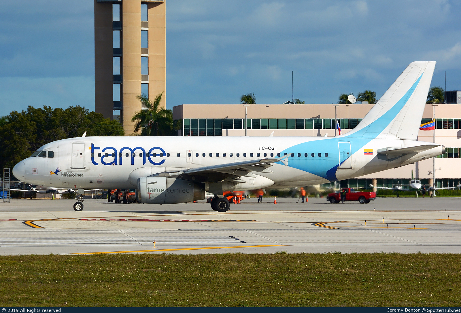 Photo of HC-CGT - Airbus A319-132 operated by TAME
