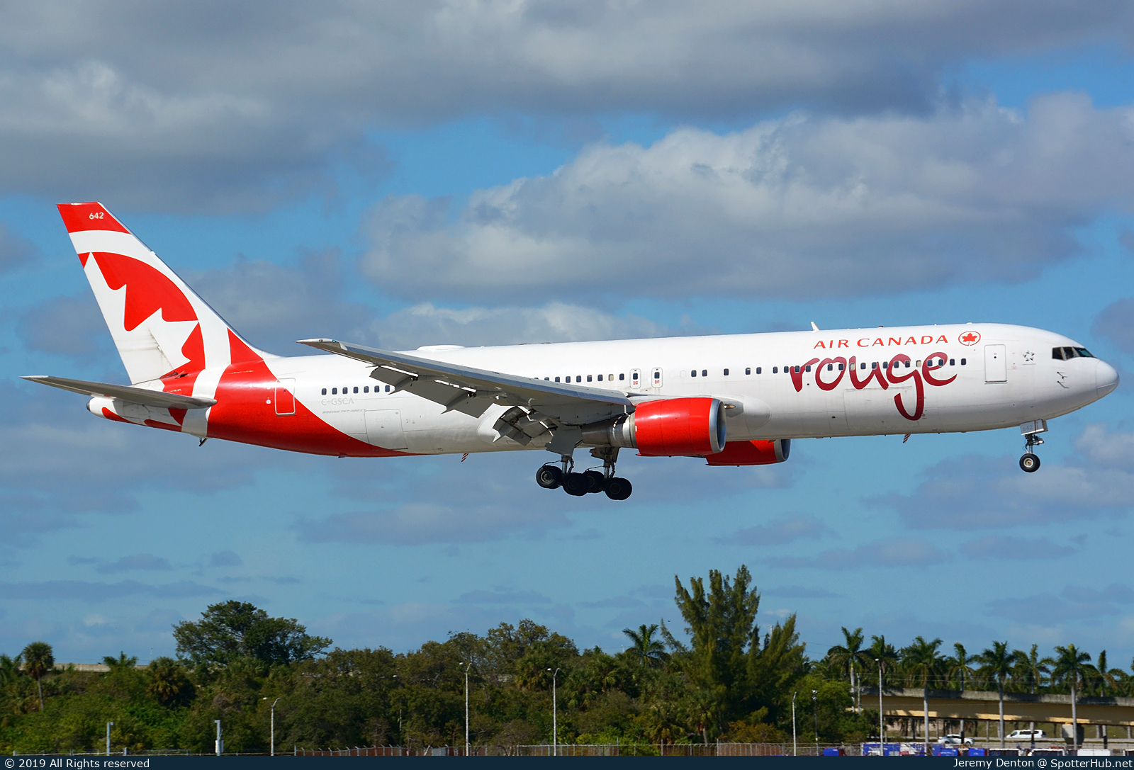 Photo of C-GSCA - Boeing 767-375(ER) operated by Air Canada Rouge