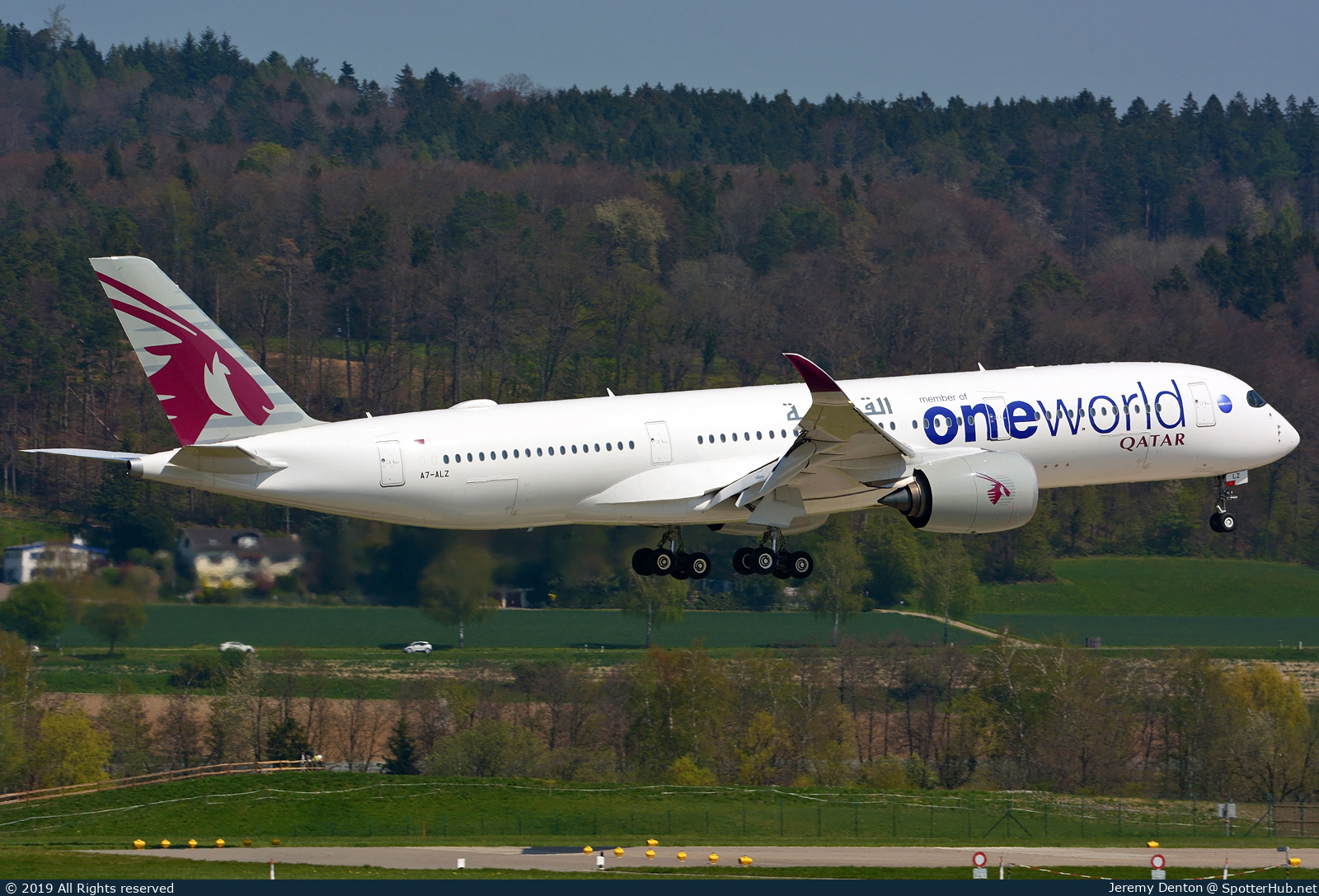 Photo of A7-ALZ - Airbus A350-941 operated by Qatar Airways