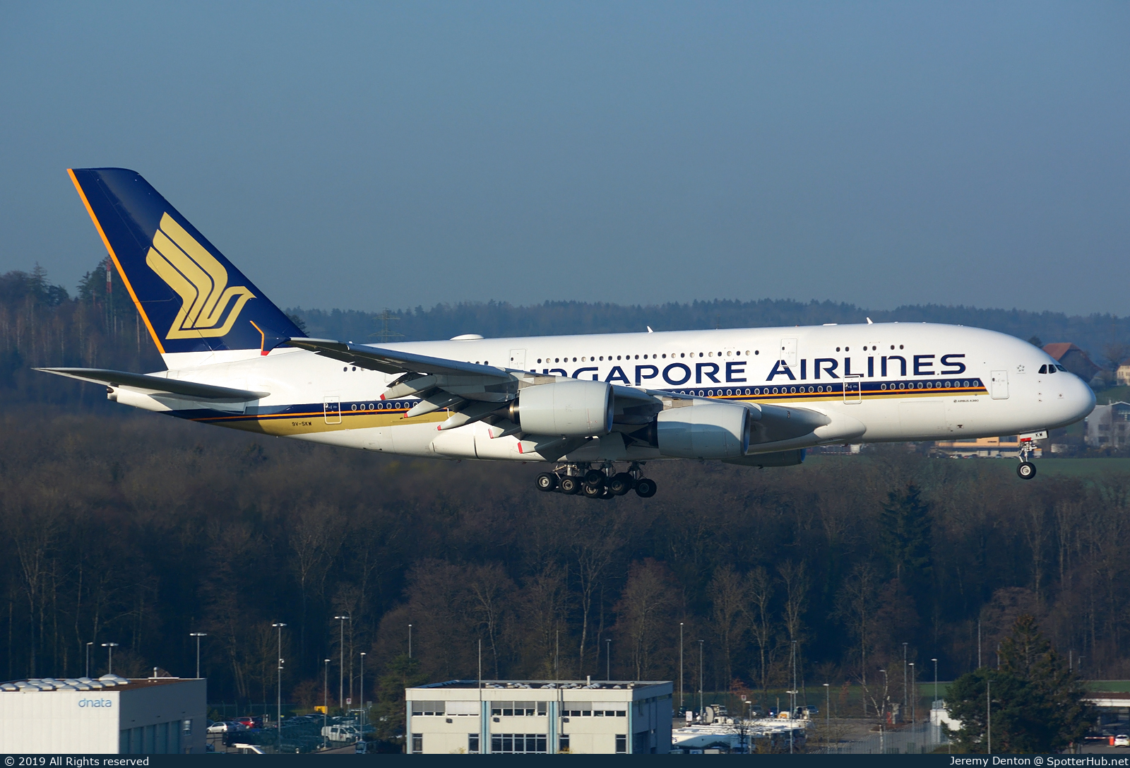 Photo of 9V-SKW - Airbus A380-841 operated by Singapore Airlines