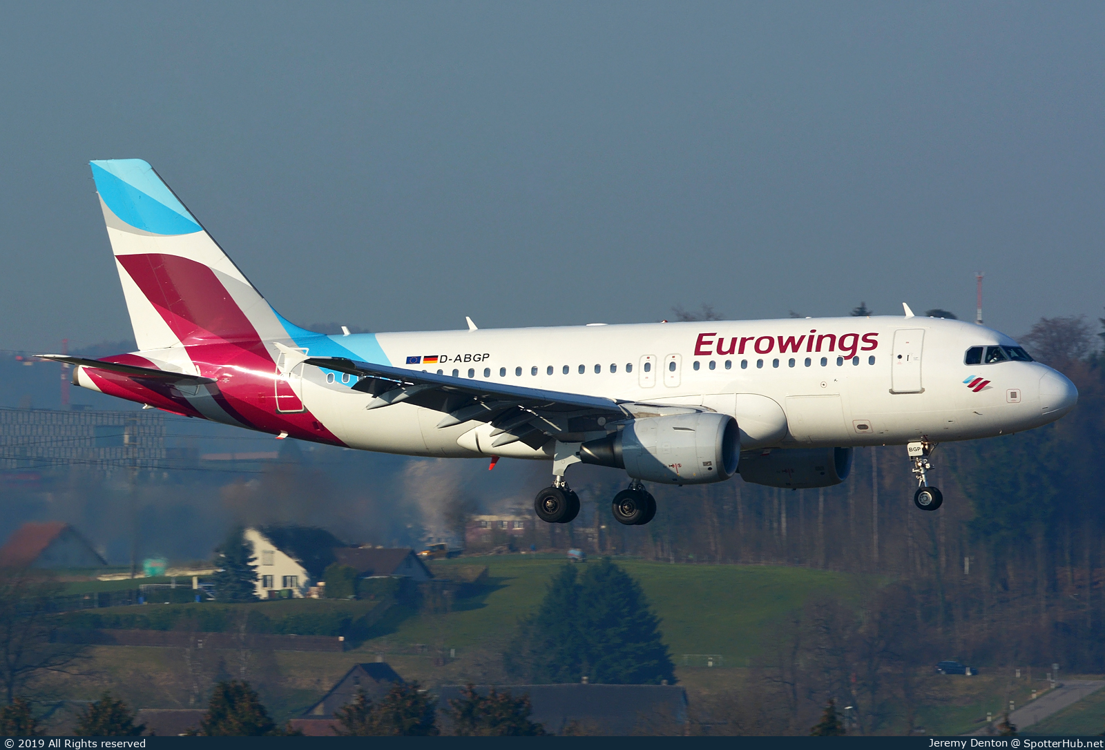 Photo of D-ABGP - Airbus A319-112 operated by Eurowings