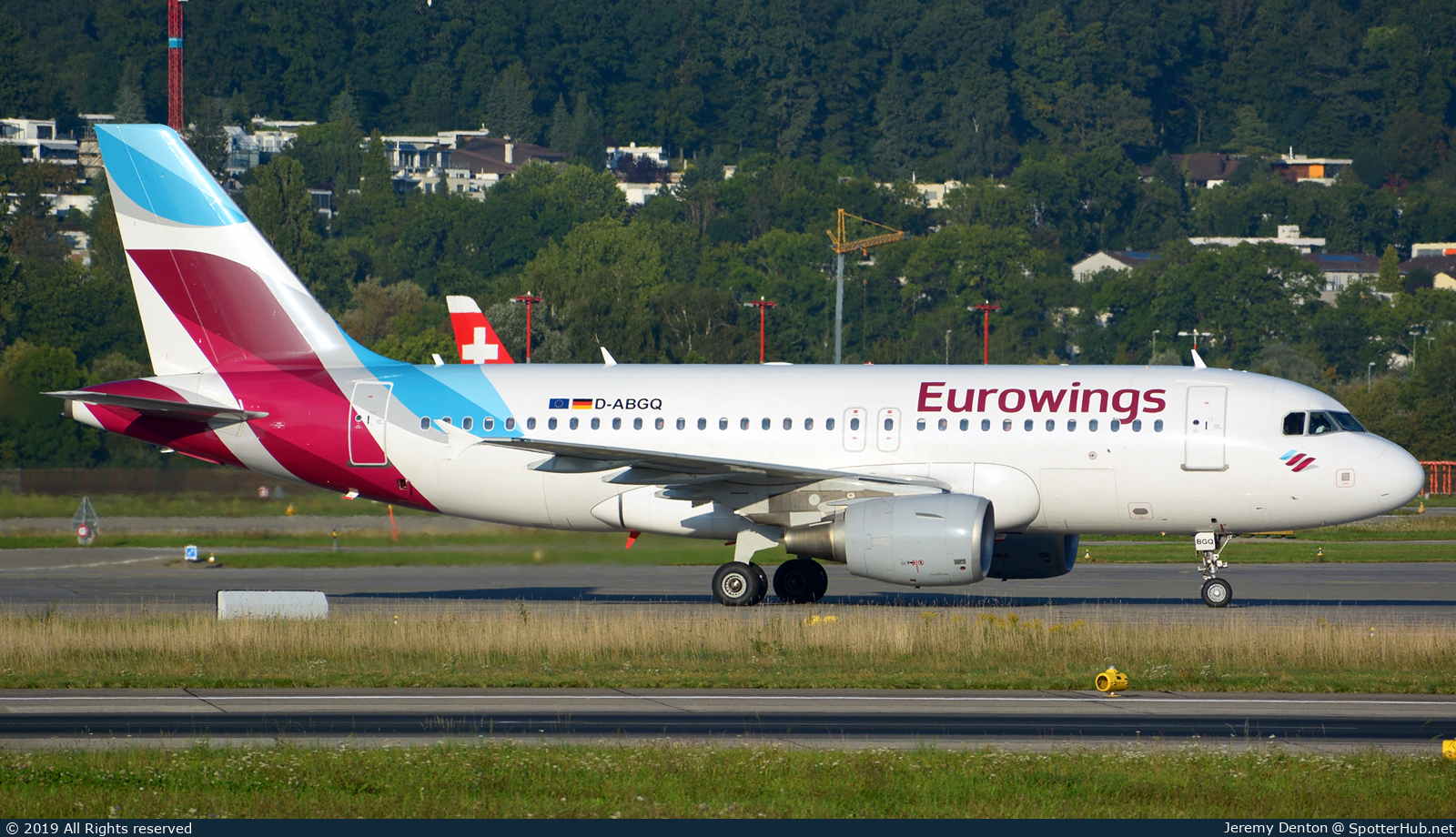 Photo of D-ABGQ - Airbus A319-112 operated by Eurowings