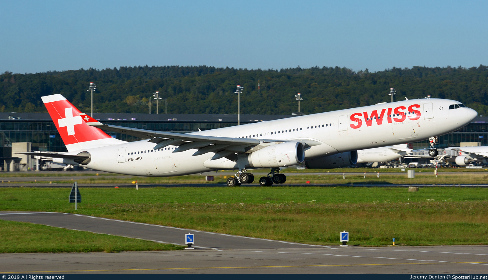 Photo of HB-JHD - Airbus A330-343 operated by Swiss International Air Lines