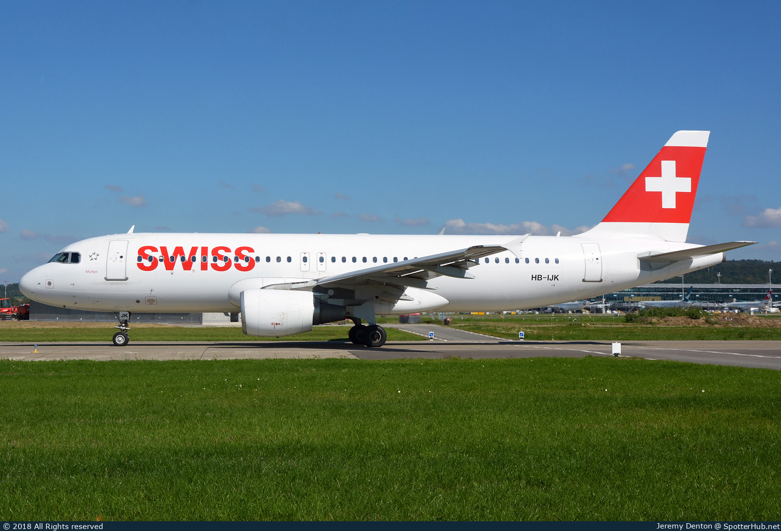 Photo of HB-IJK - Airbus A320-214 operated by Swiss International Air Lines