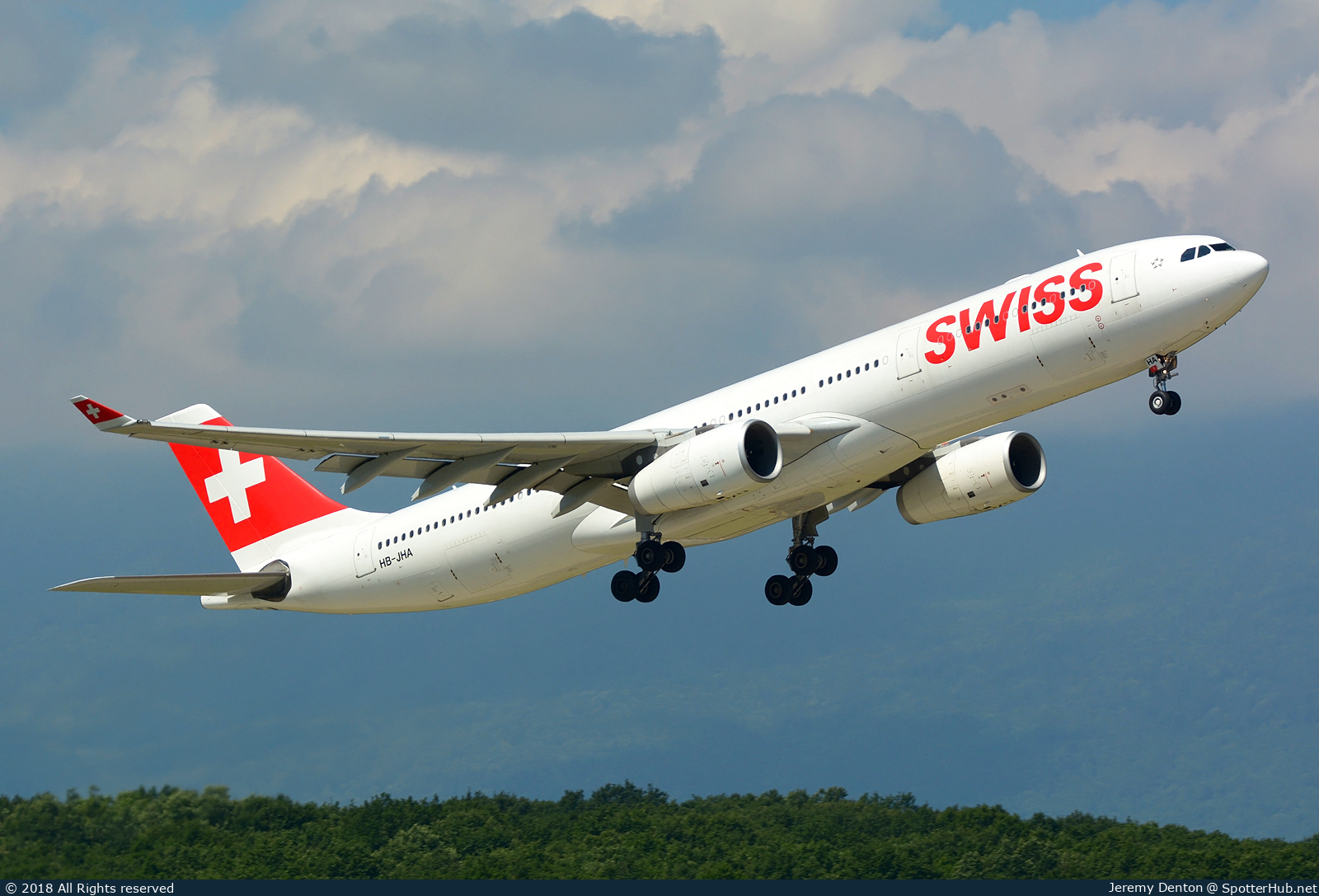 Photo of HB-JHA - Airbus A330-343 operated by Swiss International Air Lines