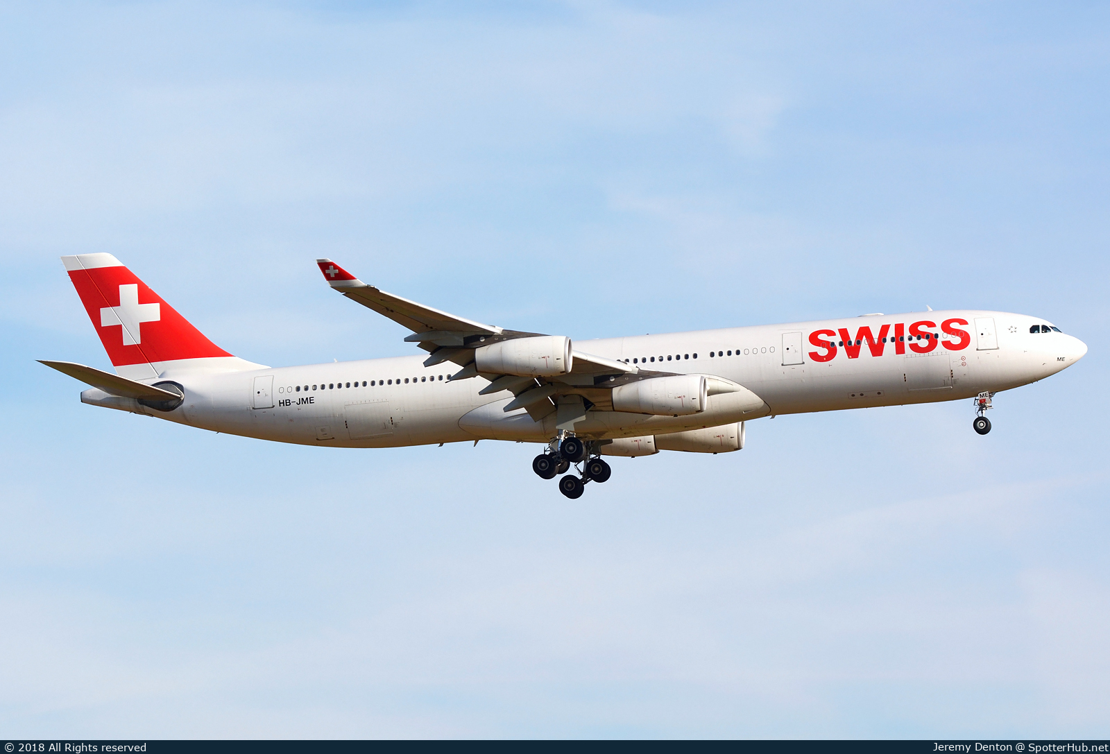 Photo of HB-JME - Airbus A340-313 operated by Swiss International Air Lines