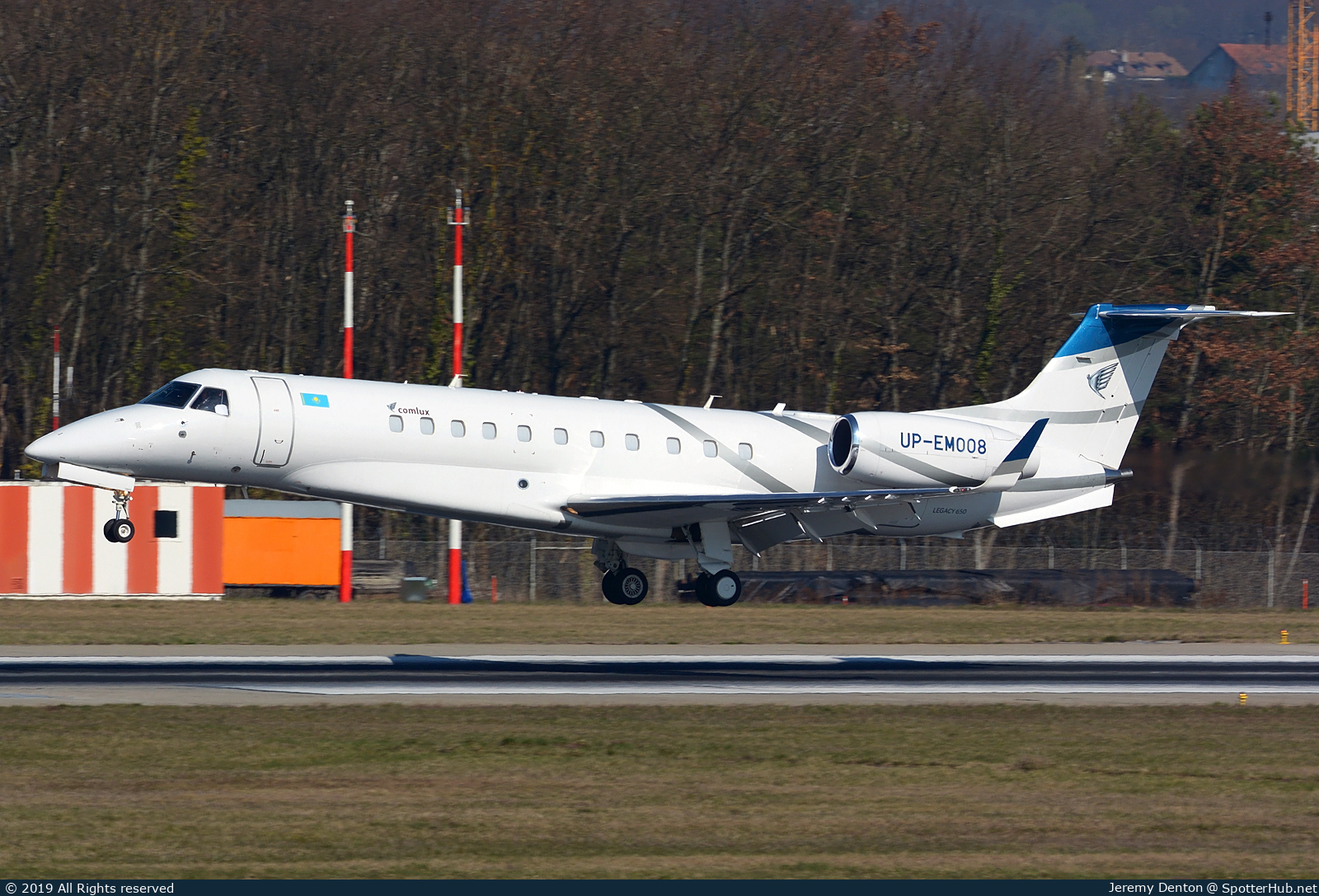 Photo of UP-EM008 - Embraer Legacy 650 operated by Comlux Aviation Kazakhstan