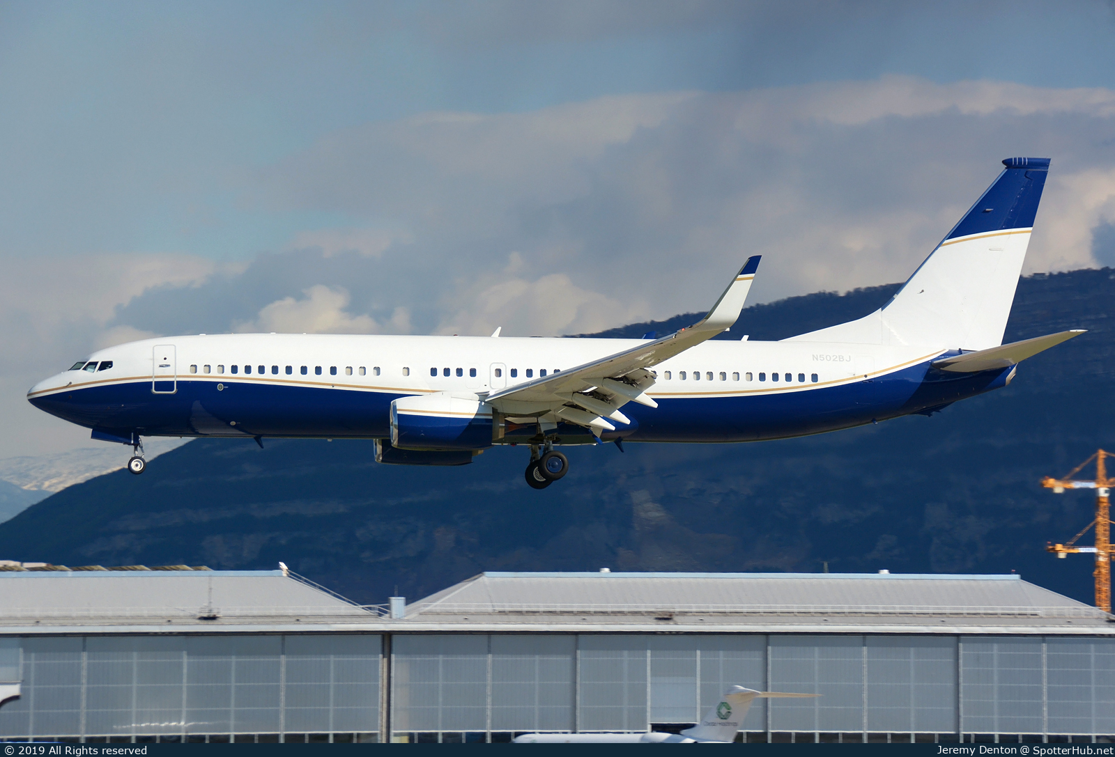 Photo of N502BJ - Boeing 737-8ZE(BBJ2) operated by Private