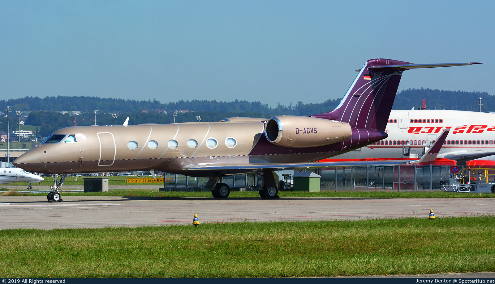 Photo of D-AGVS - Gulfstream GIV-X (G450) operated by Windrose Air Jet Charter