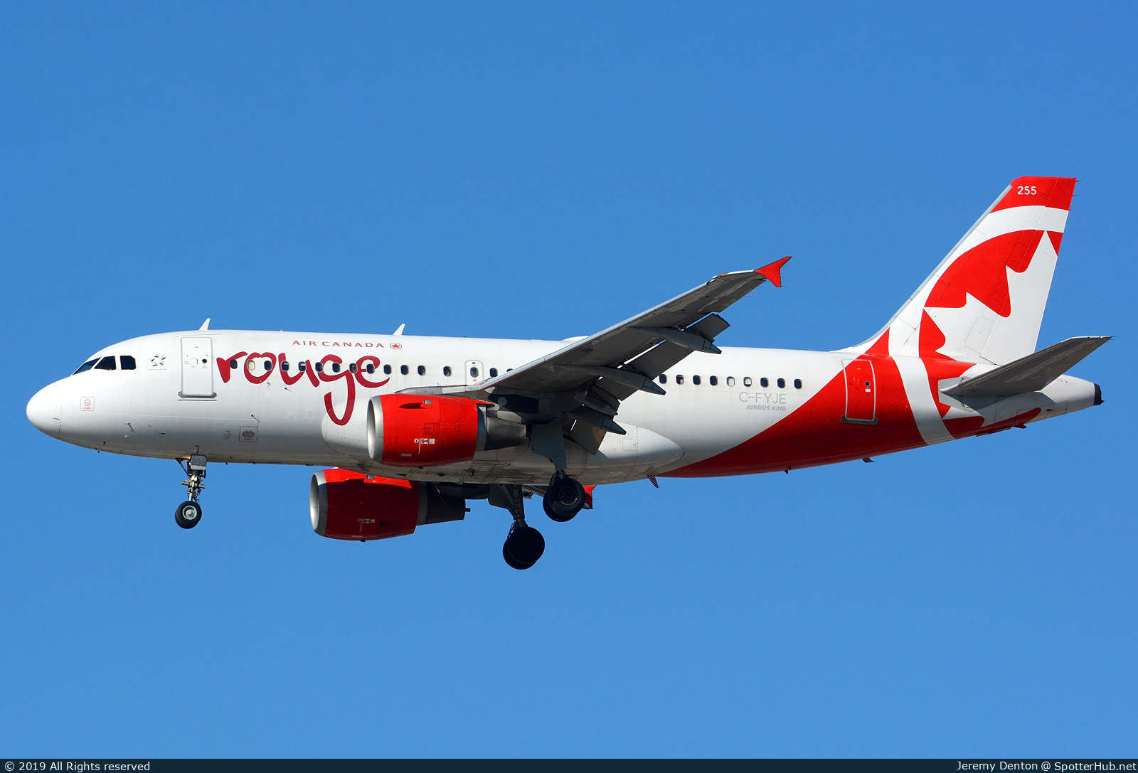 Photo of C-FYJE - Airbus A319-114 operated by Air Canada Rouge
