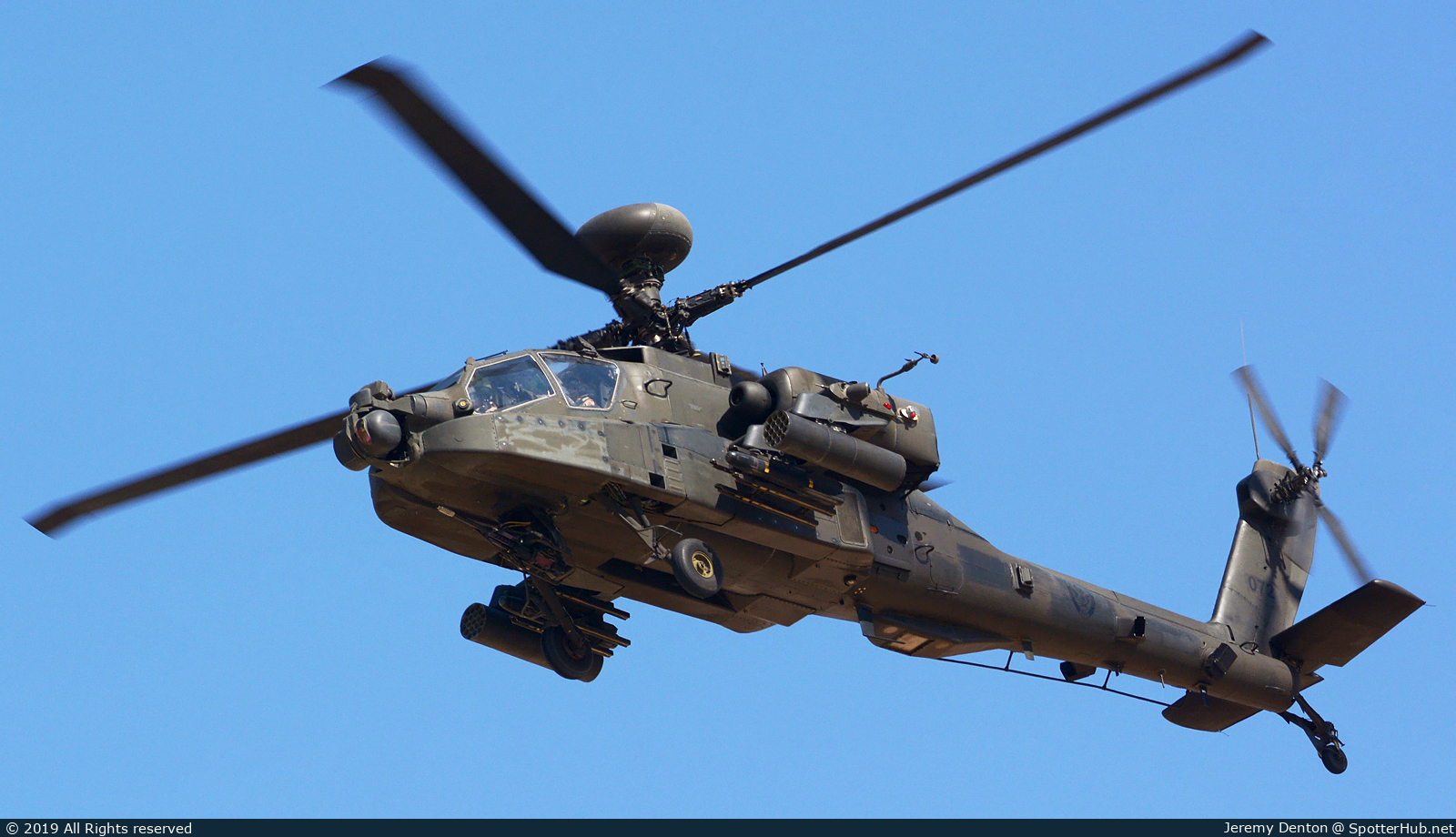 Photo of 072 - Boeing AH-64D Apache Longbow operated by United Arab Emirates Air Force