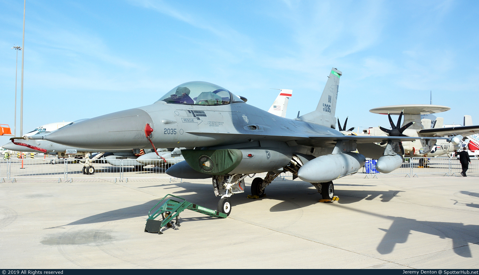Photo of 89-2035 - General Dynamics F-16CM Fighting Falcon operated by US Air Force
