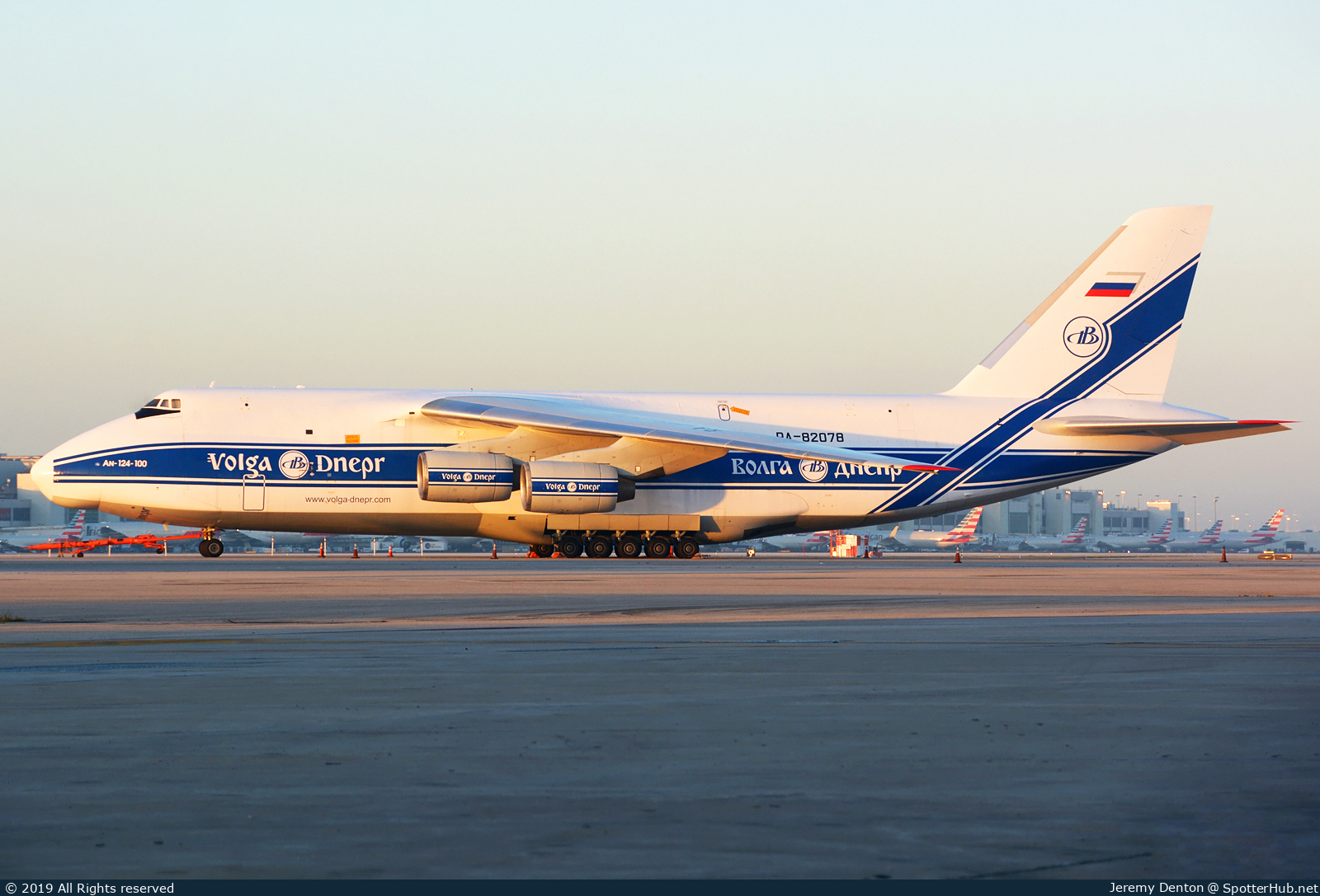 Photo of RA-82078 - Antonov An-124-100-150 Ruslan operated by Volga-Dnepr Airlines