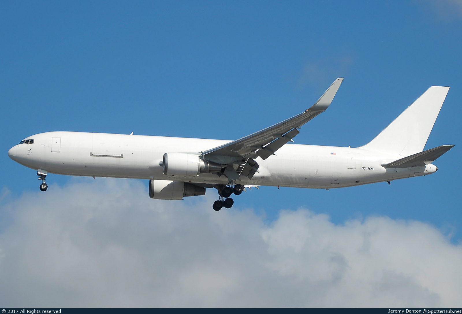 Photo of N347CM - Boeing 767-323(ER)(BDSF) operated by Amerijet International Airlines
