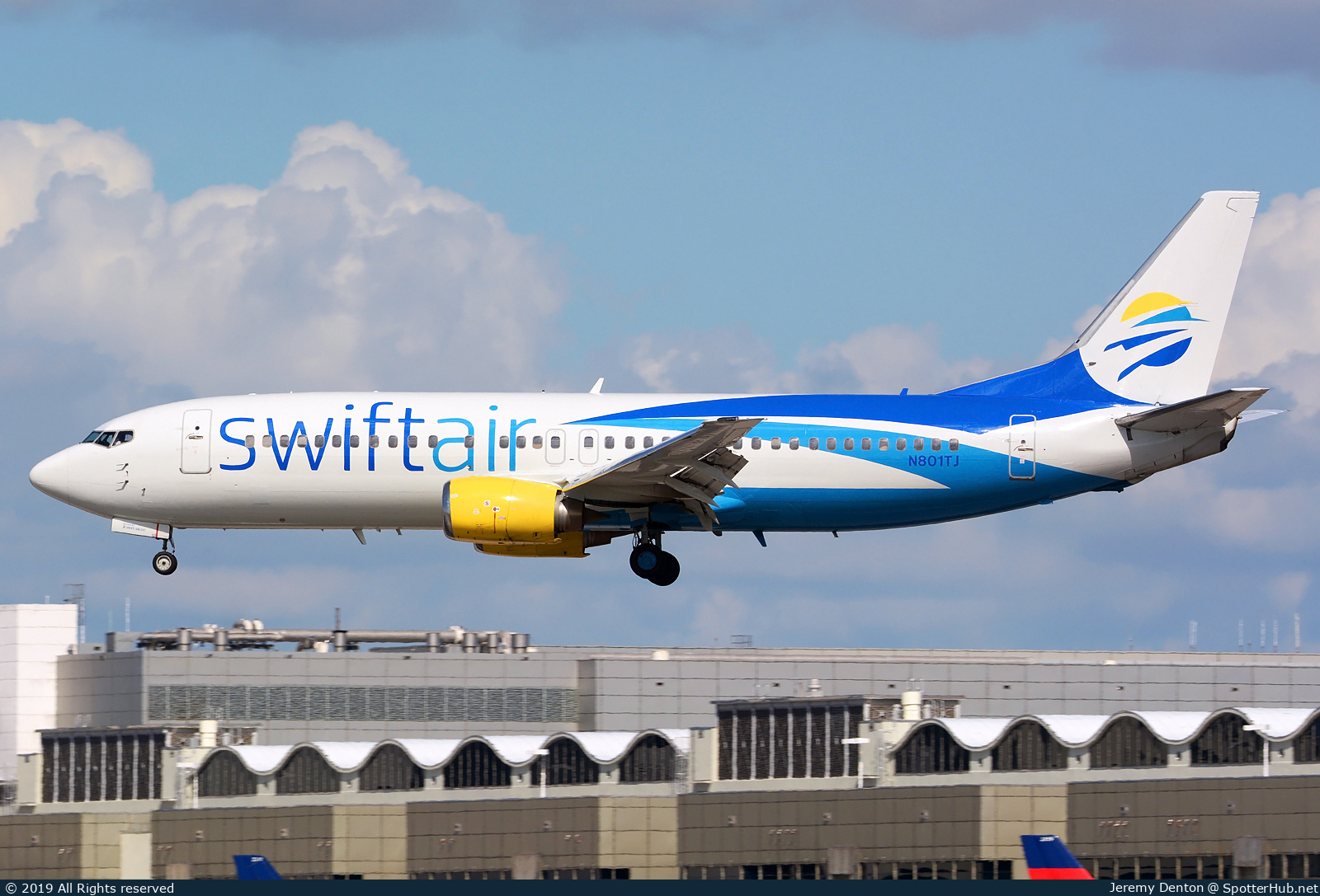 Photo of N801TJ - Boeing 737-4B7 operated by Swift Air