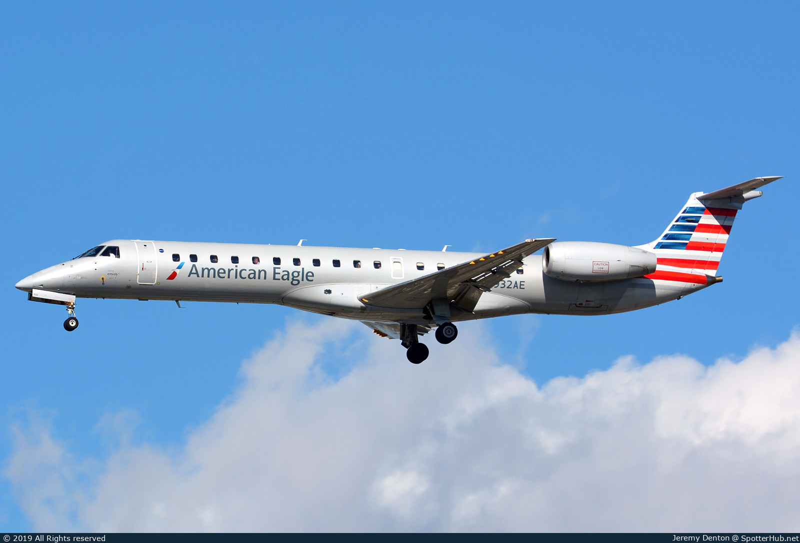 Photo of N932AE - Embraer ERJ-145LR operated by American Eagle (opb Envoy Air)