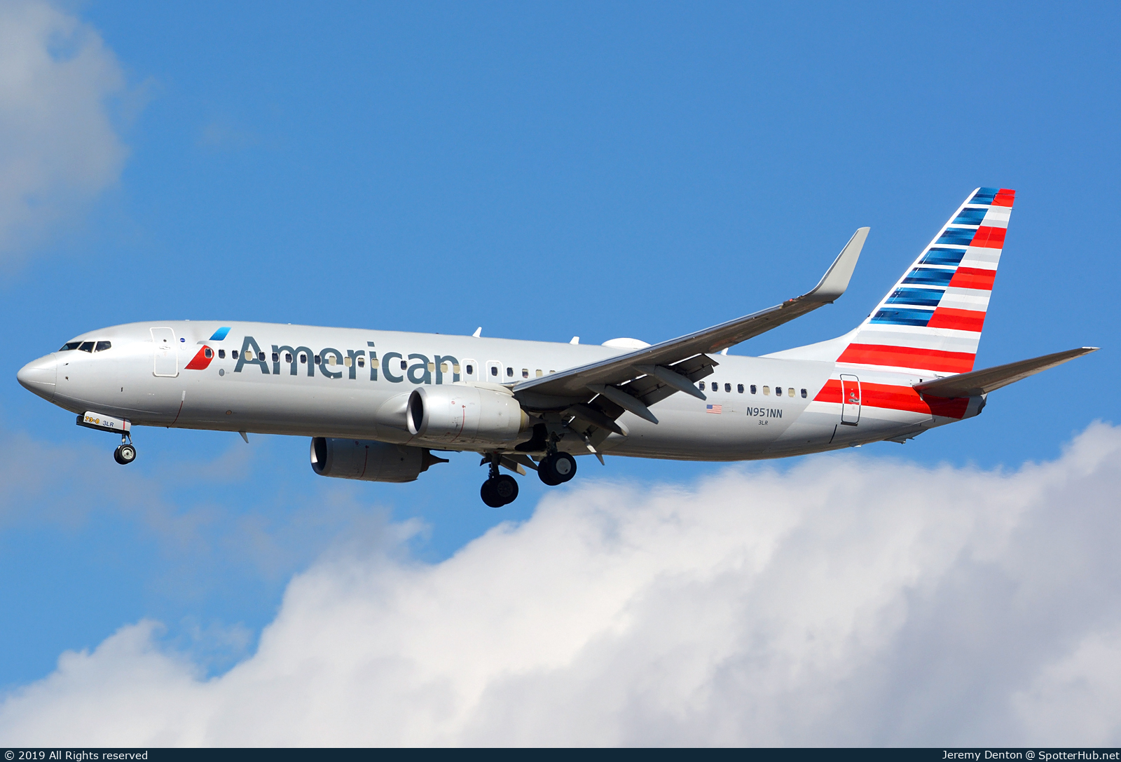 Photo of N951NN - Boeing 737-823 operated by American Airlines
