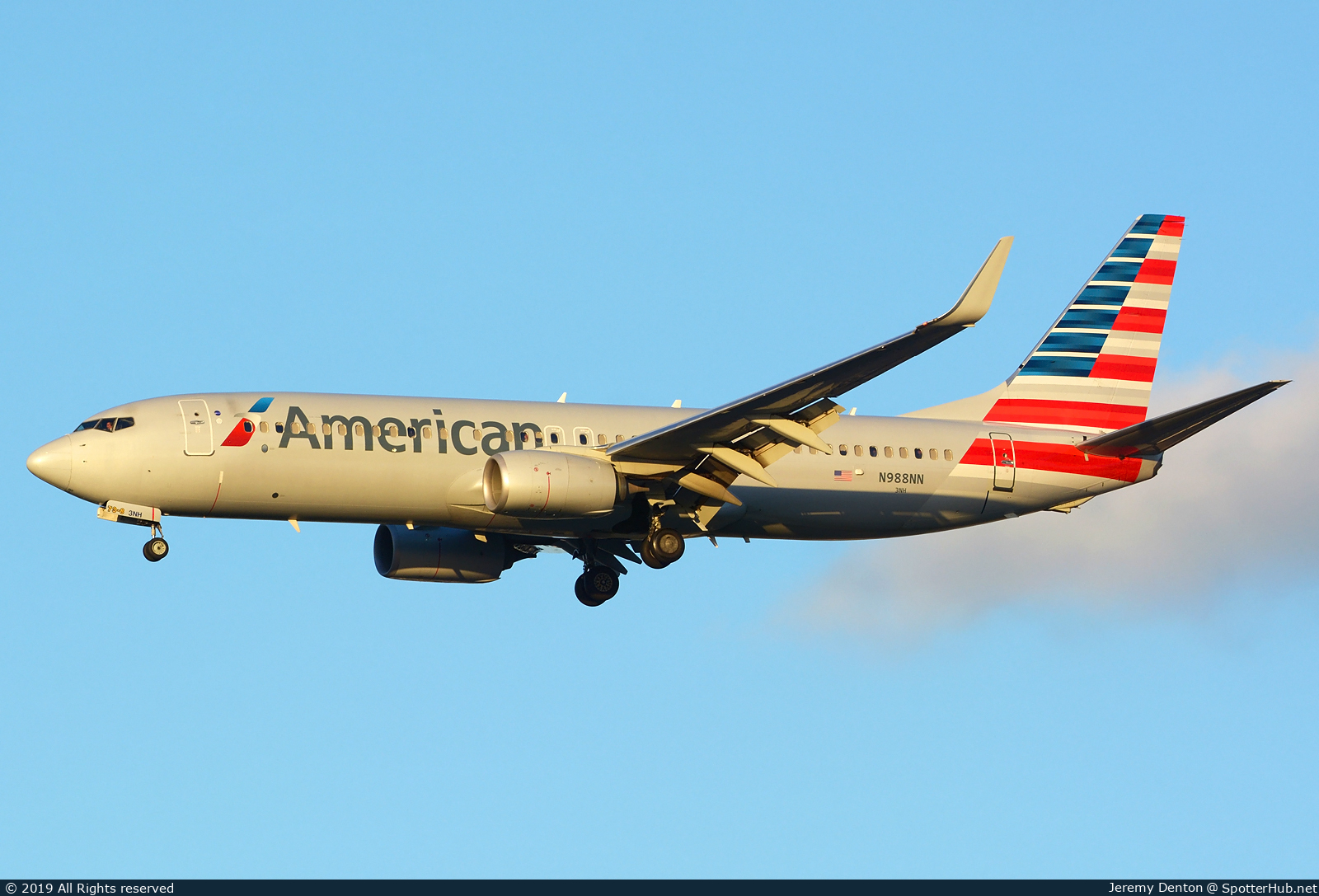Photo of N988NN - Boeing 737-823 operated by American Airlines